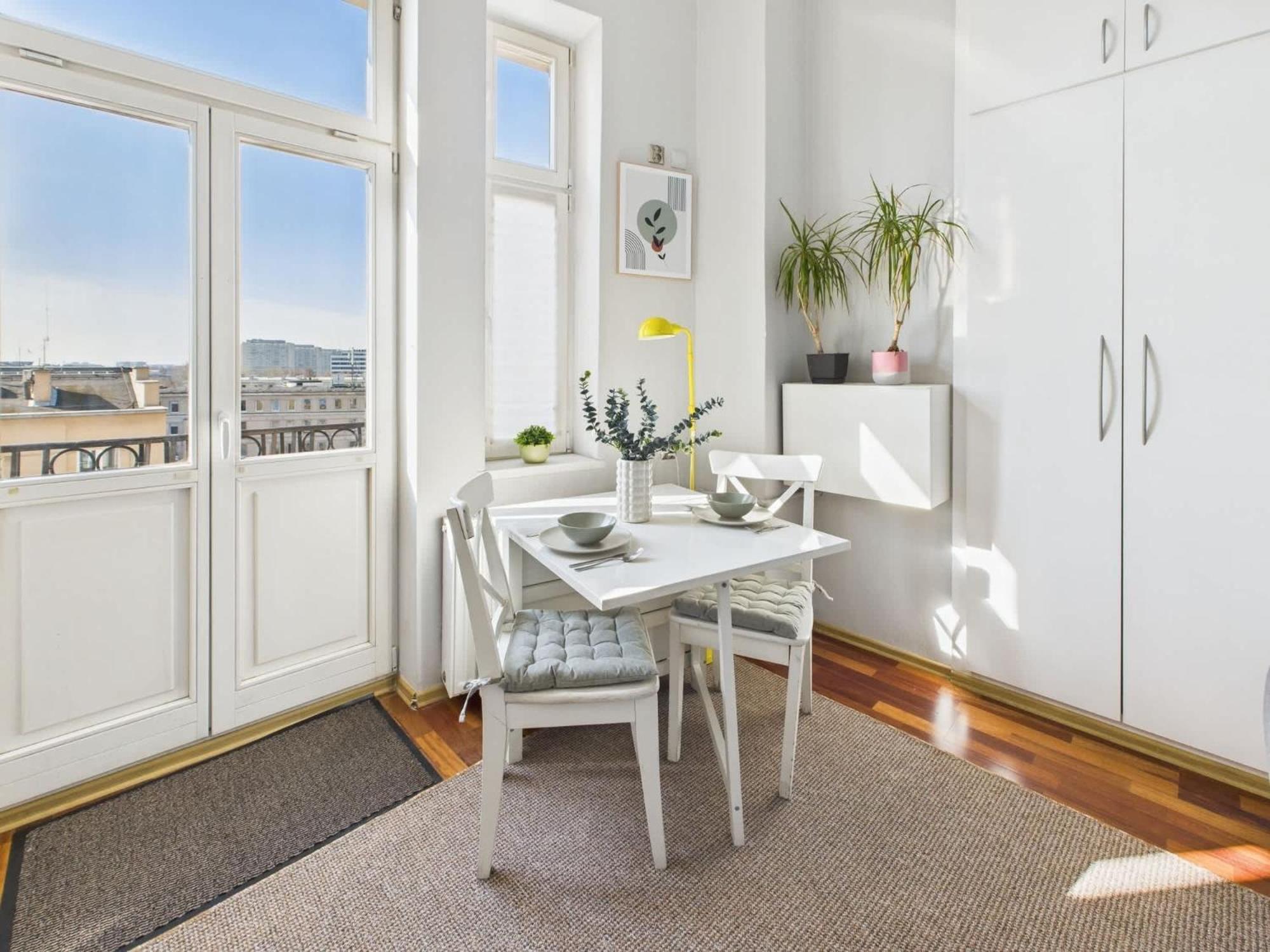 Exceptional Located Near Royal Baths Park By Renters *