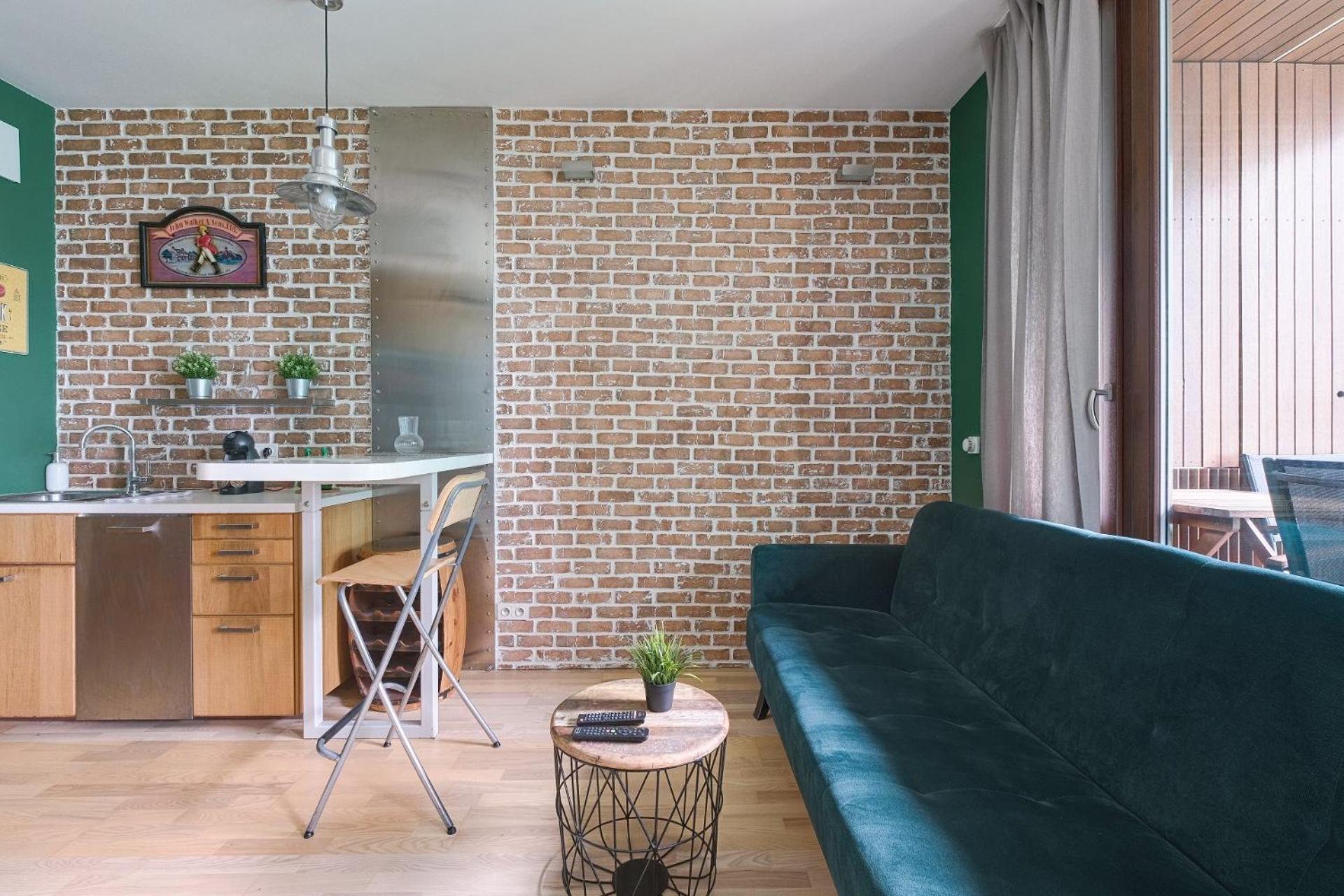 Center Apartment *