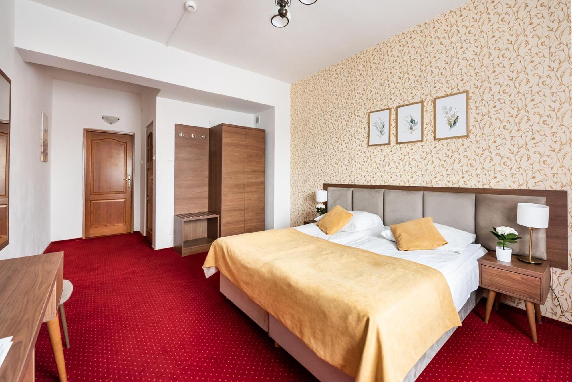 Arkadia 3* Warsaw
