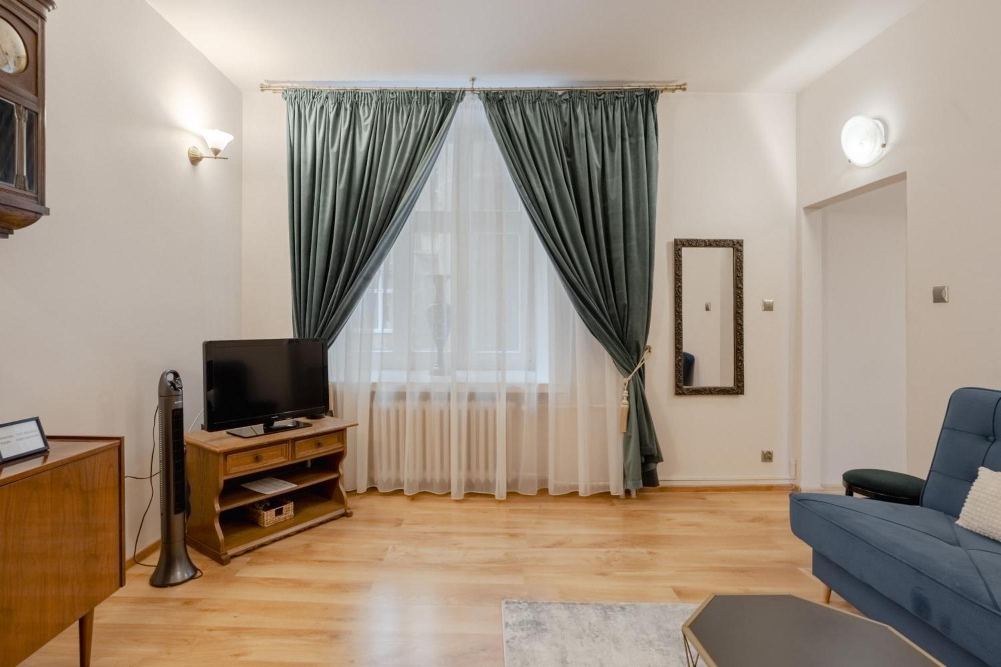 Time Apartment *