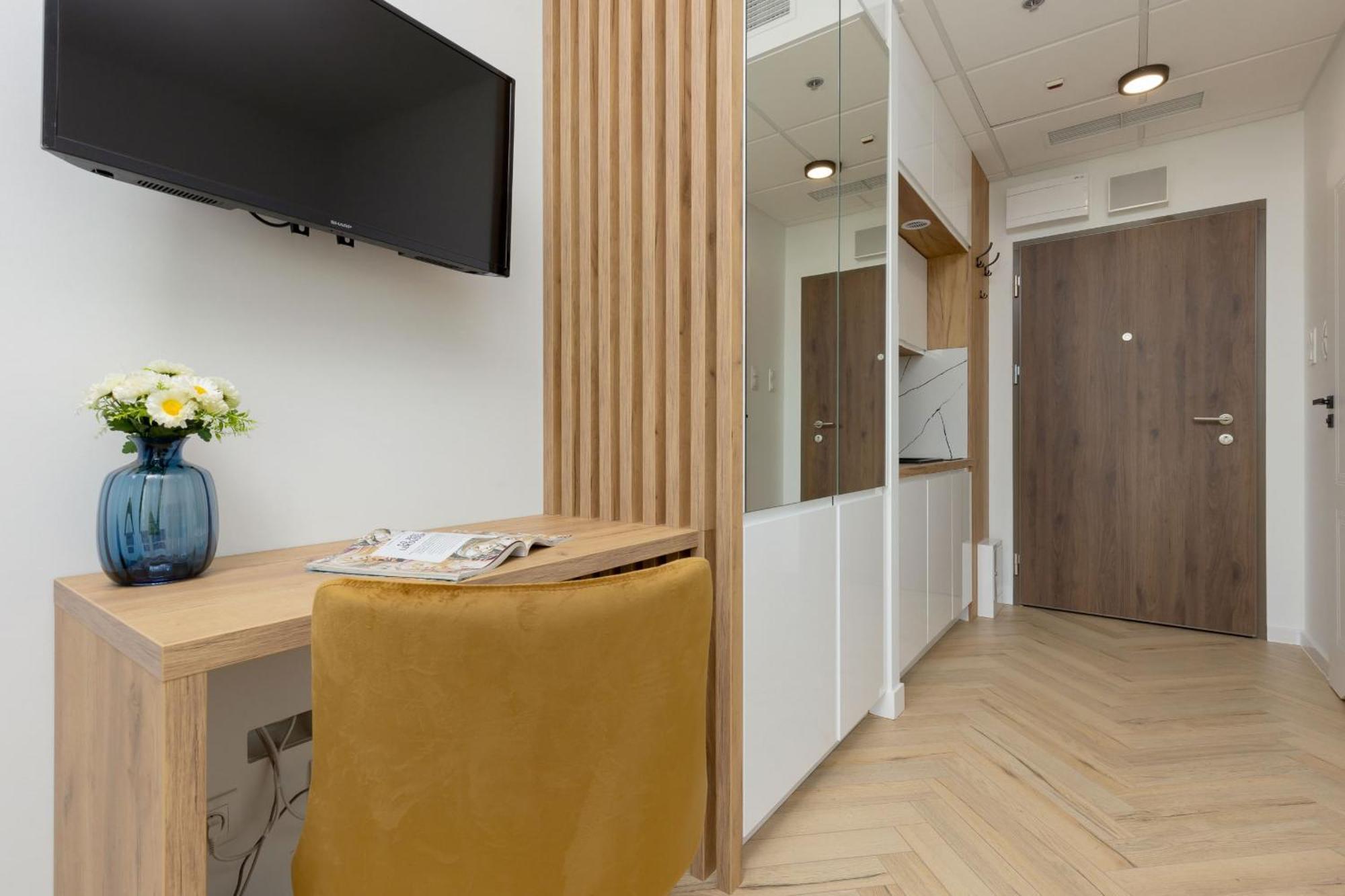 Aparthotel Business Kasprzaka With Parking By Renters Varsóvia