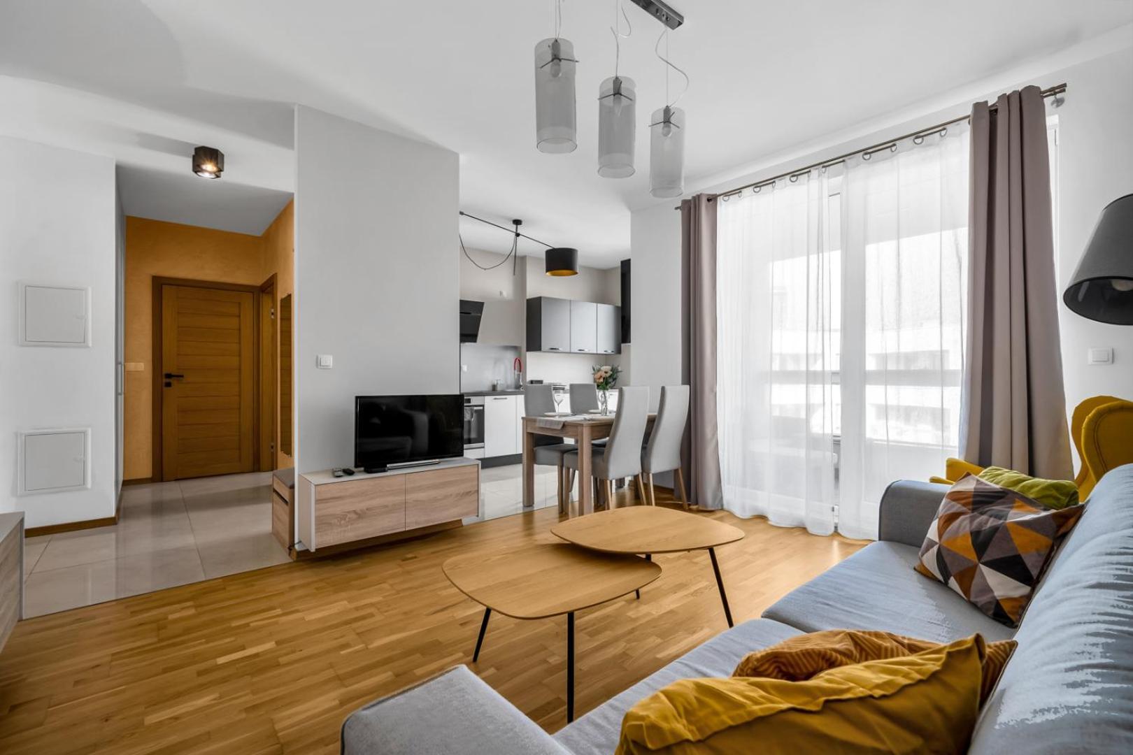 Wola - Parking And Balcony - By Rentujemy Apartamento