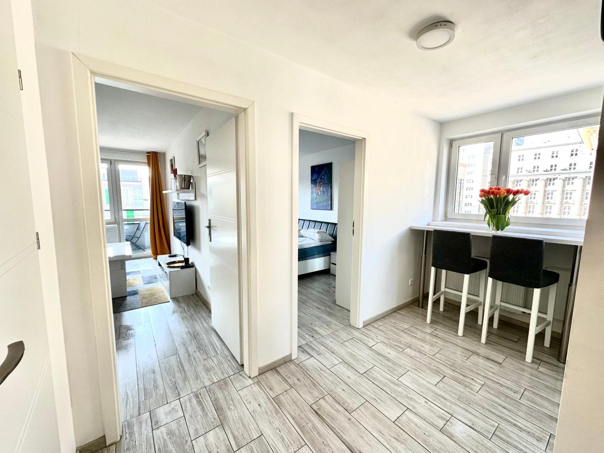 Ohmyhome Panorama Warsaw