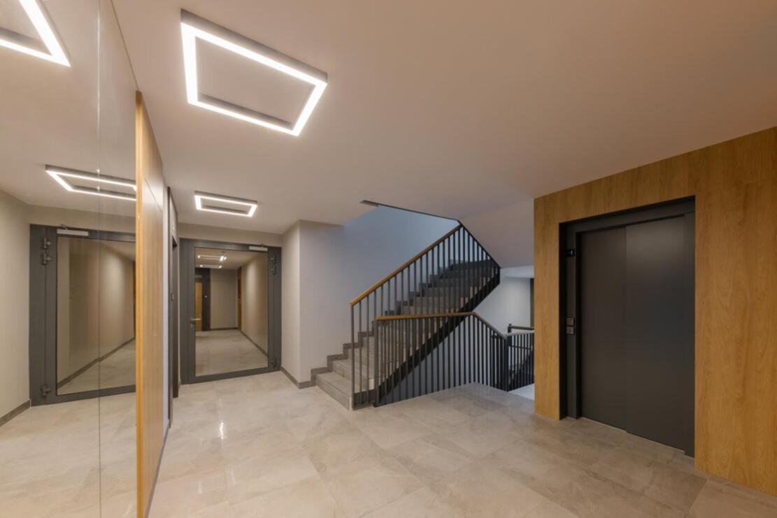 Torunska White Apartment