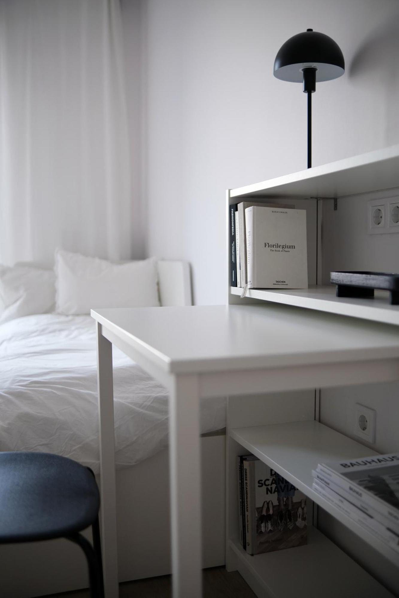 Torunska White Apartment Warsaw