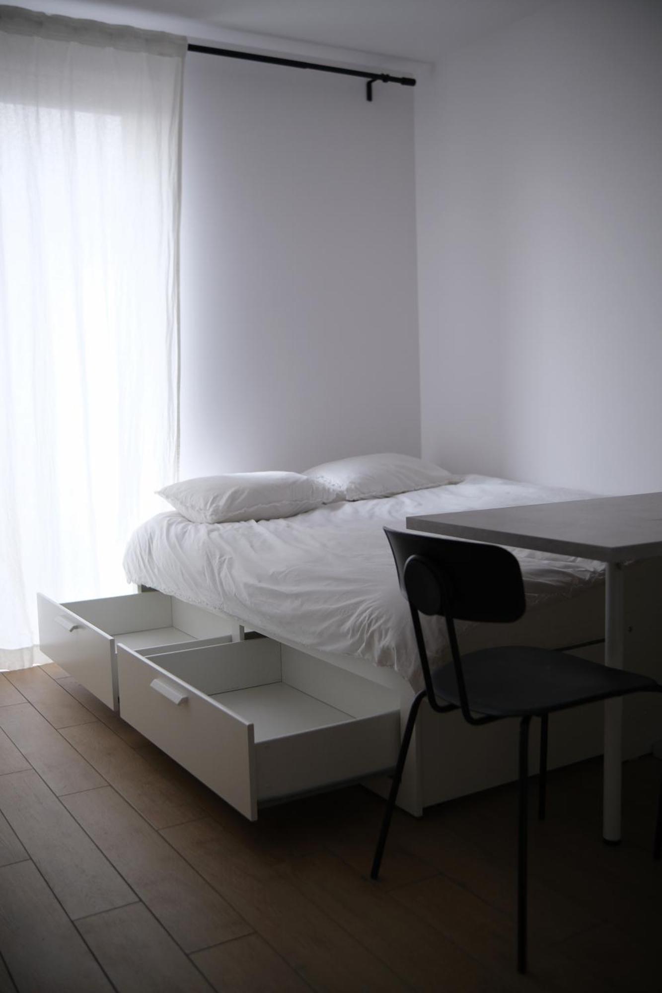Torunska White Apartment