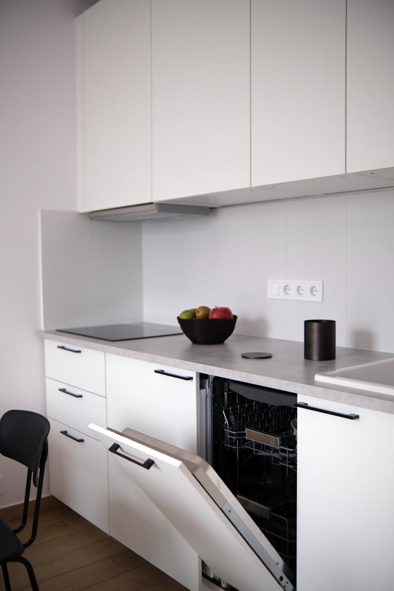 Torunska White Apartment Warsaw