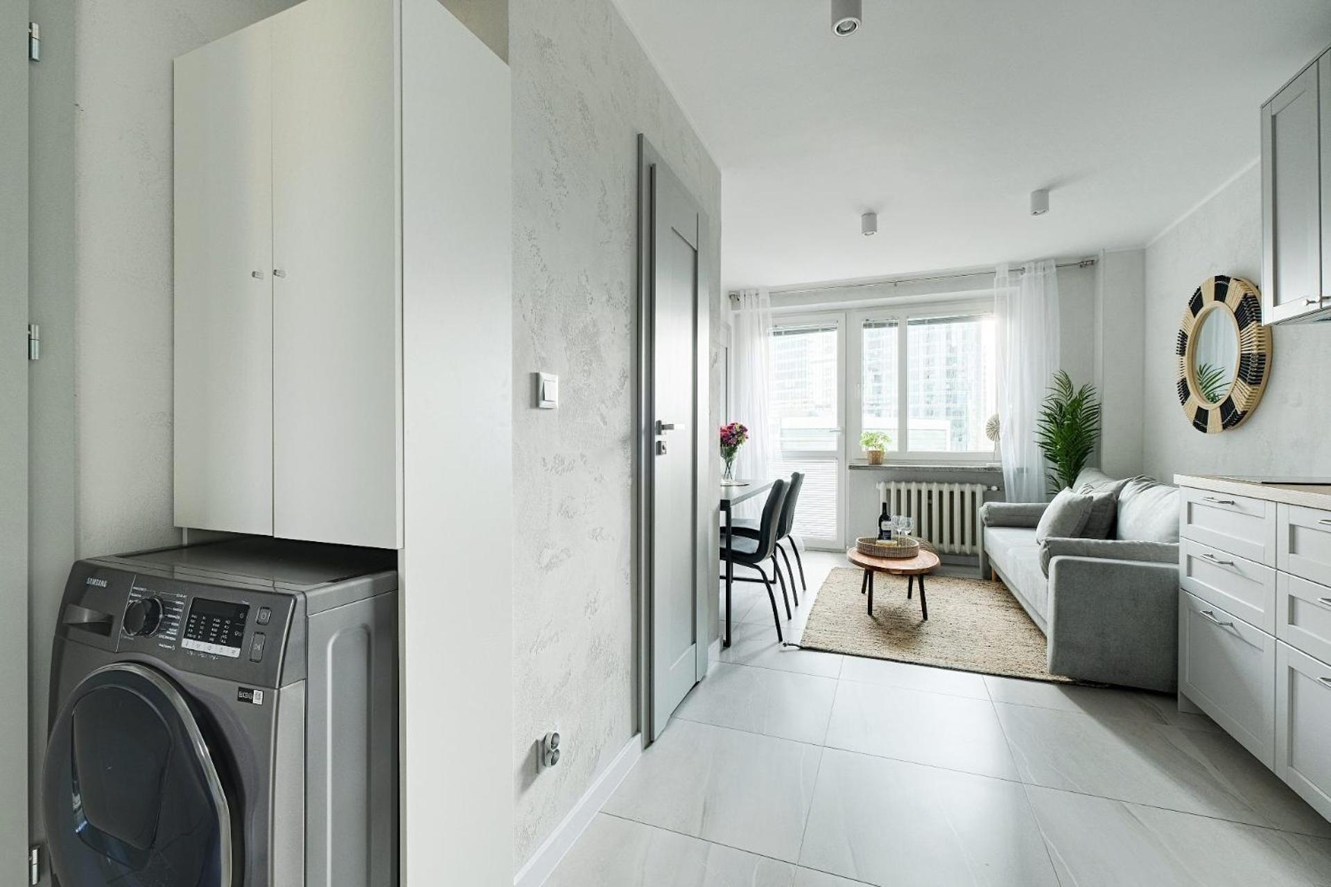 Emilii Plater 55 Center 3 Bedrooms Living Balcony * Warsaw