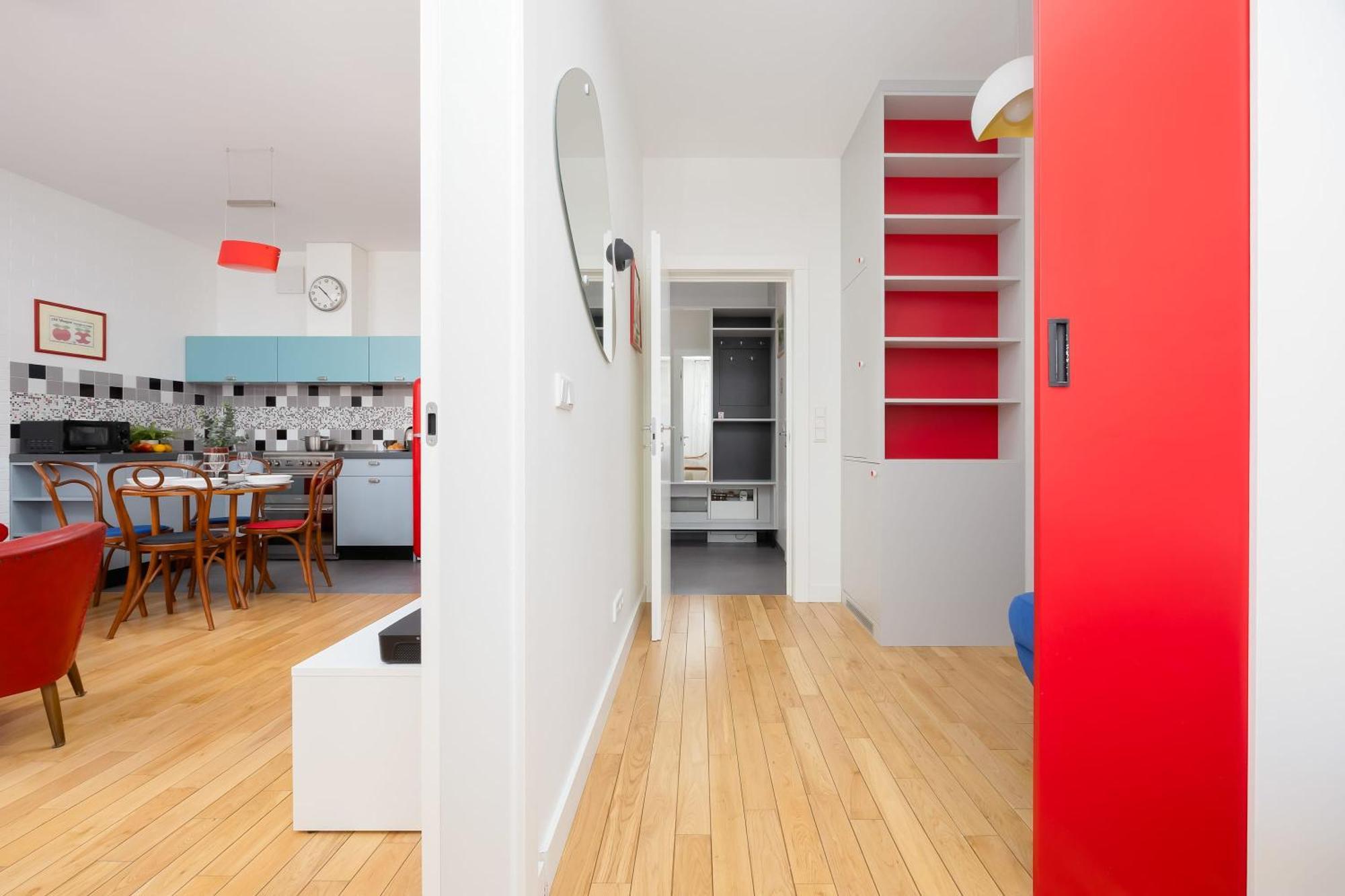 Leszczynska American Retro With Balcony Warsaw's Powisle By Renters Warsaw