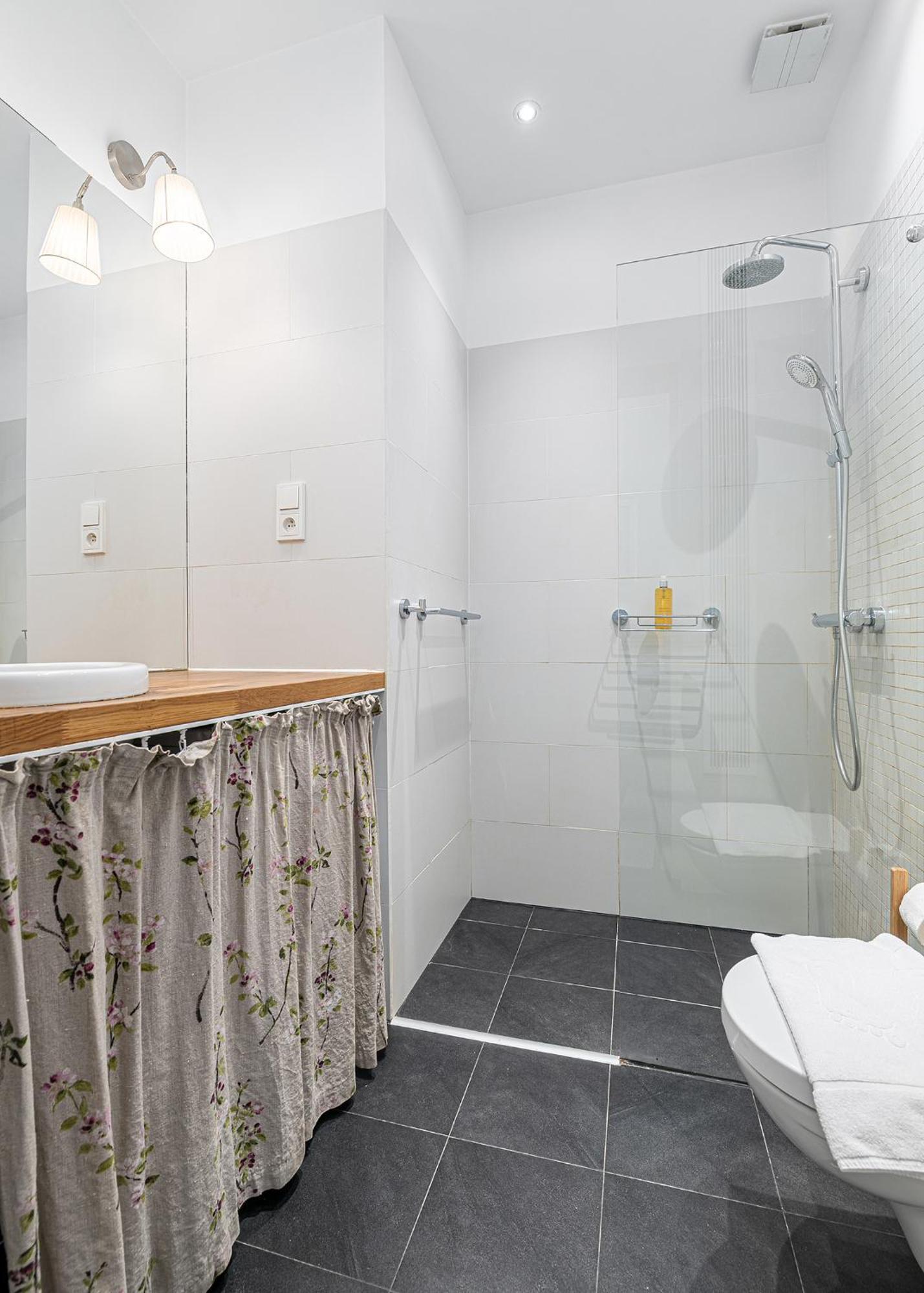 Rentplanet - Bialobrzeska Warsaw