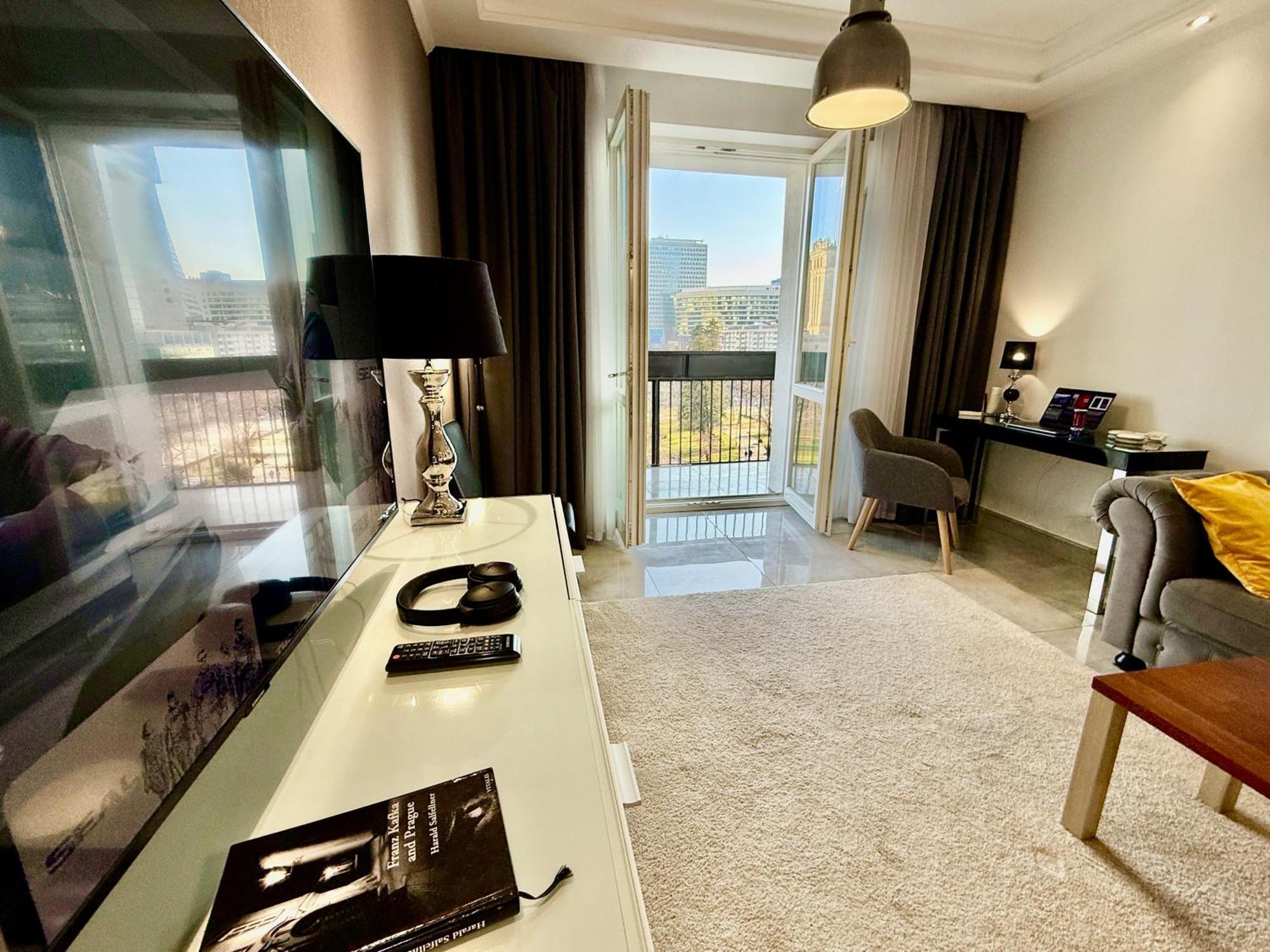 Class Metro Fast Wifi 100 Mbs 70'tv Netflix Hbo Max Disney+ Appletv+ Apartament