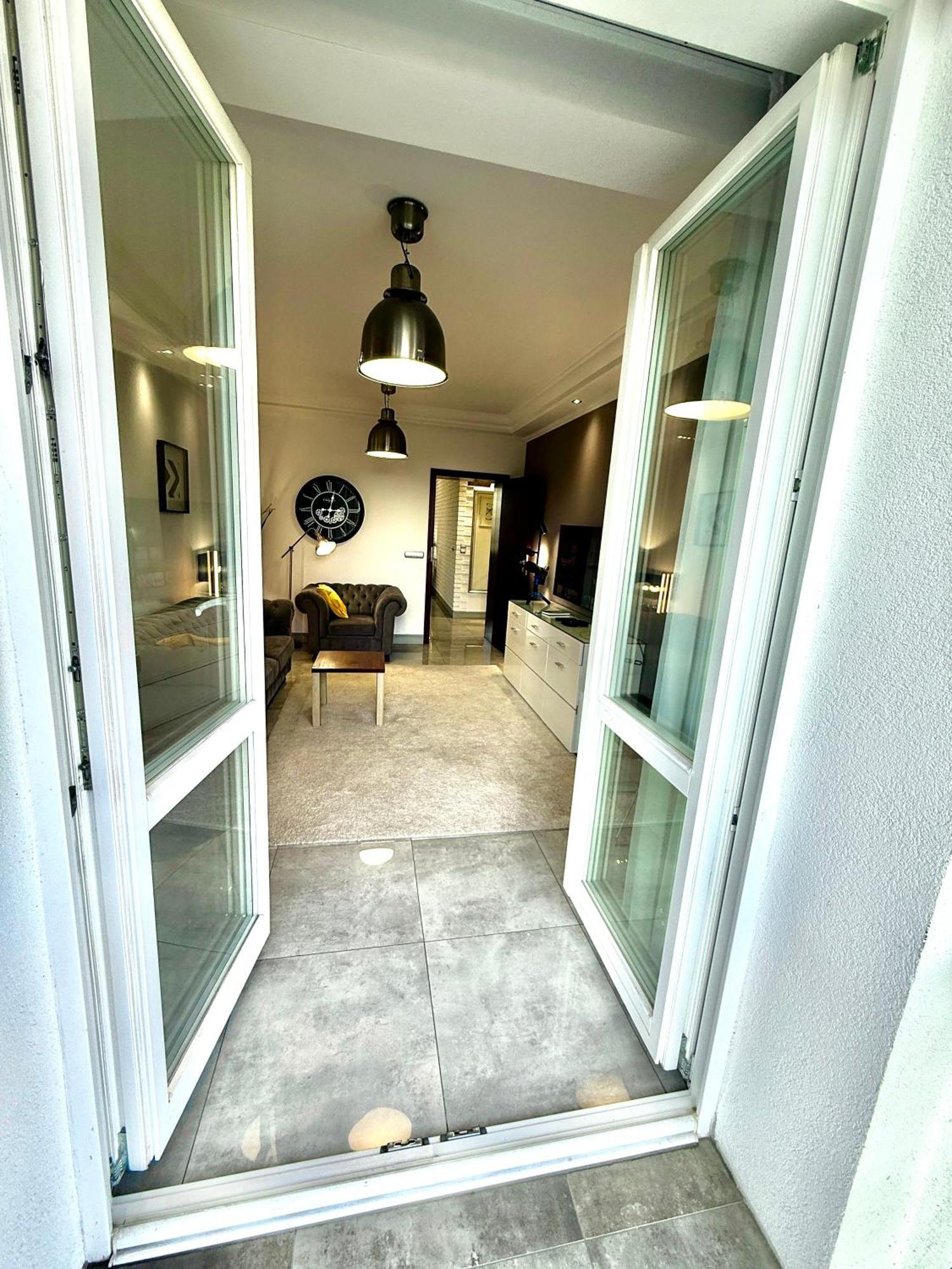 Apartament Class Metro Fast Wifi 100 Mbs 70'tv Netflix Hbo Max Disney+ Appletv+ *