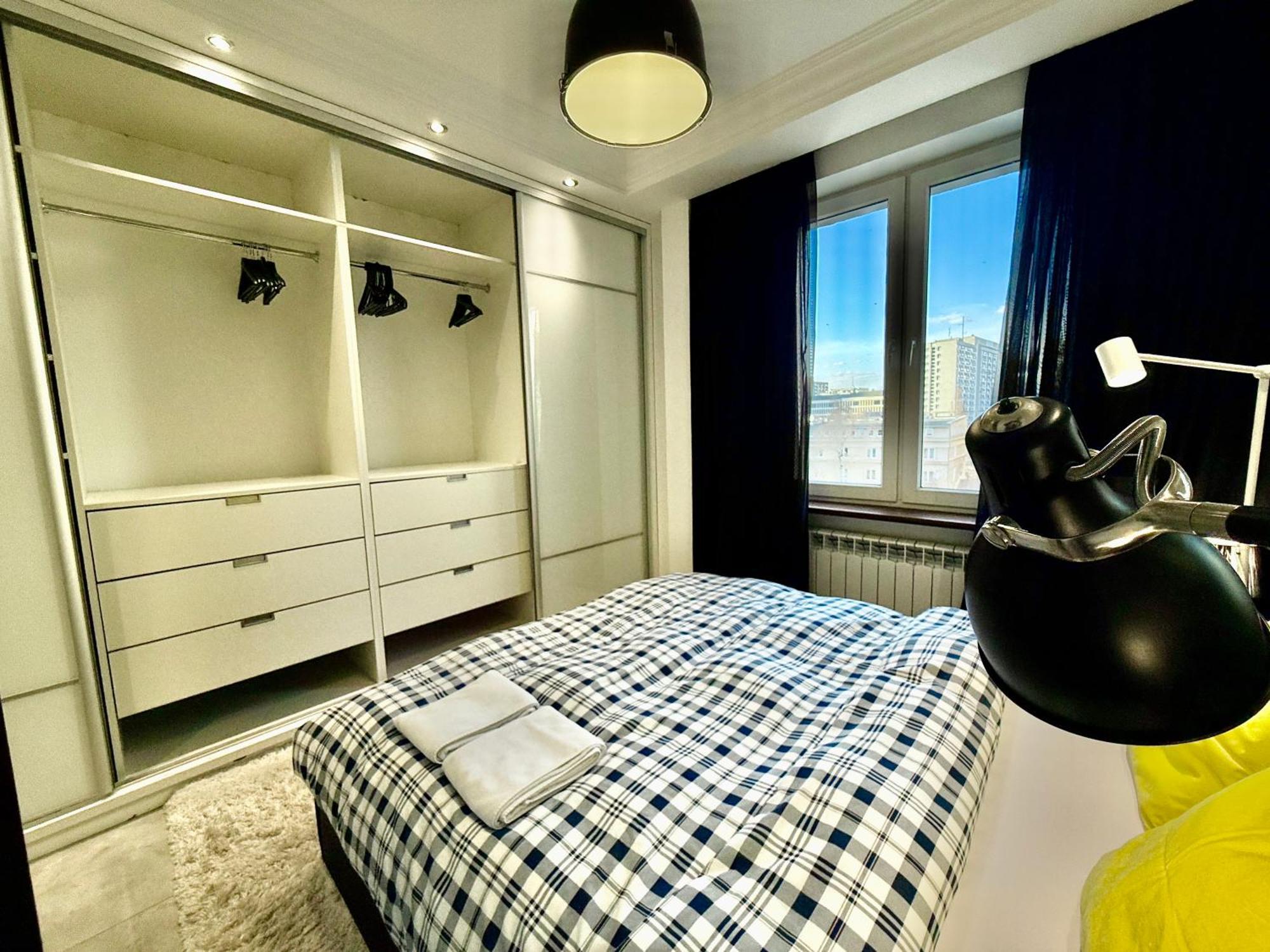 Class Metro Fast Wifi 100 Mbs 70'tv Netflix Hbo Max Disney+ Appletv+ Apartment Warschau