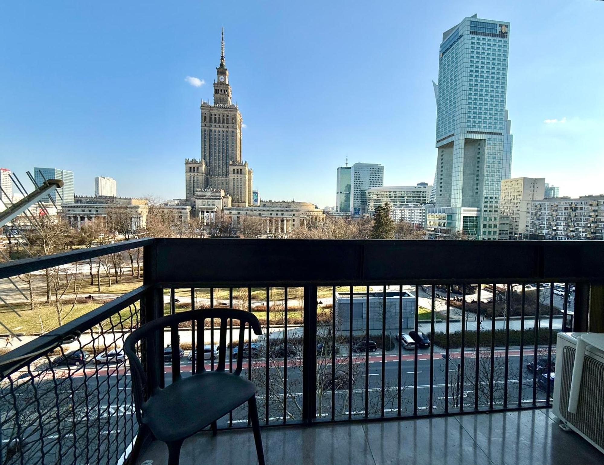 Class Metro Fast Wifi 100 Mbs 70'tv Netflix Hbo Max Disney+ Appletv+ Apartament *