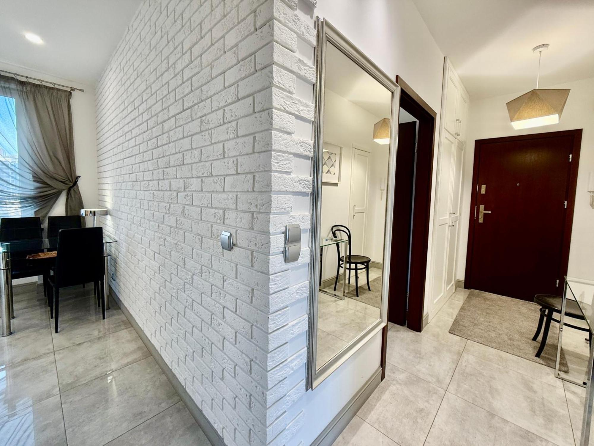Apartament Class Metro Fast Wifi 100 Mbs 70'tv Netflix Hbo Max Disney+ Appletv+ *