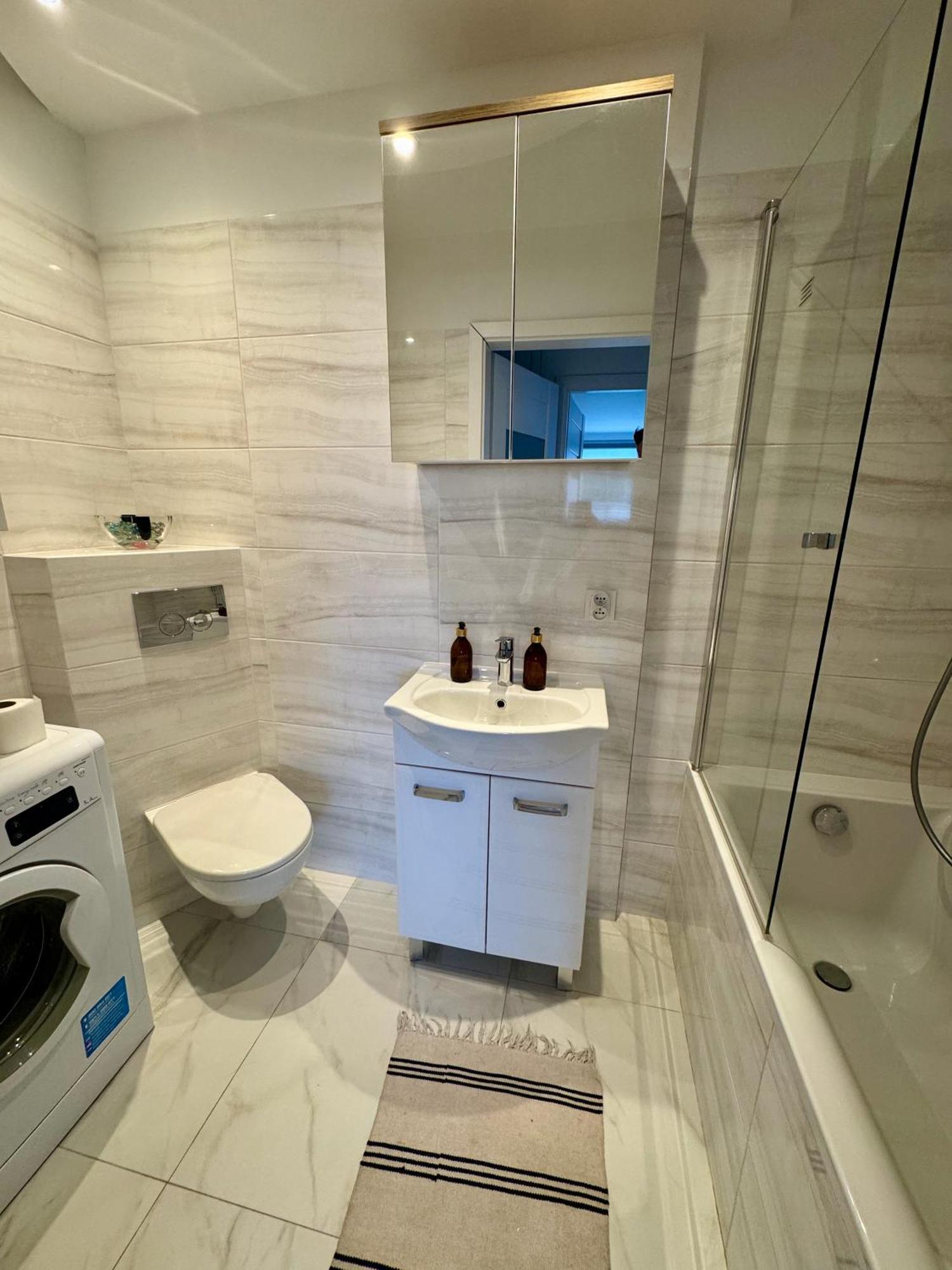Apartment Sliska Location, High Standard Warsaw