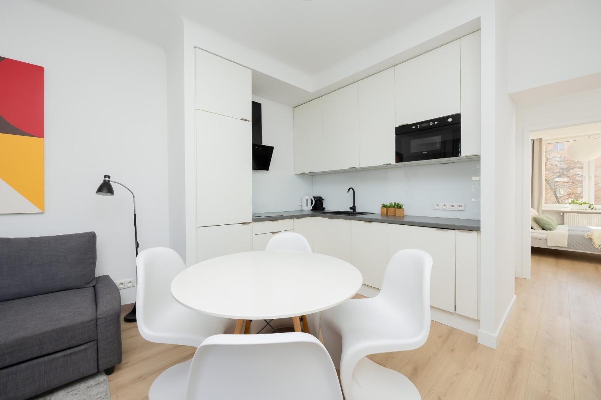 Family Center By Renters Prestige Apartment Warsaw