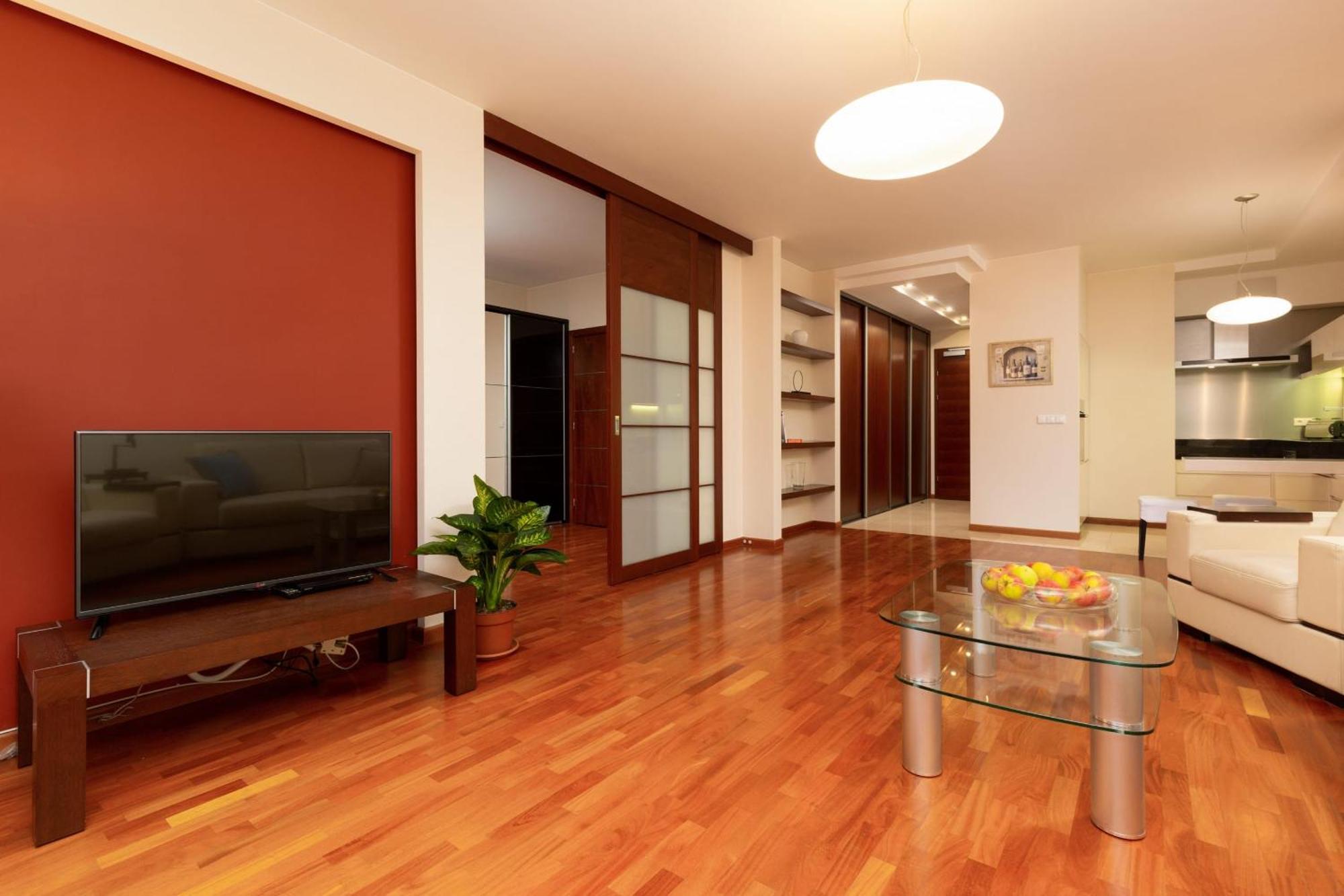 Lincoln Exclusive With Ac In By Renters Prestige Warsaw