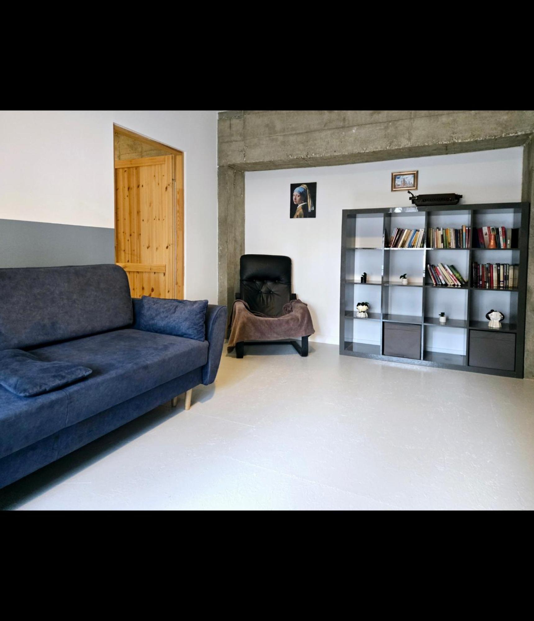 Bialobrzeska Apartment