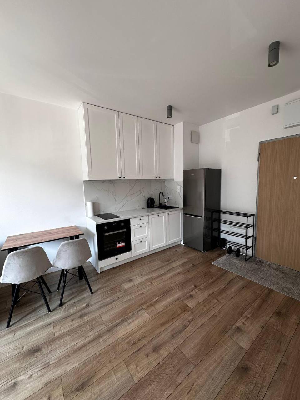 A63 By Real Apartment *