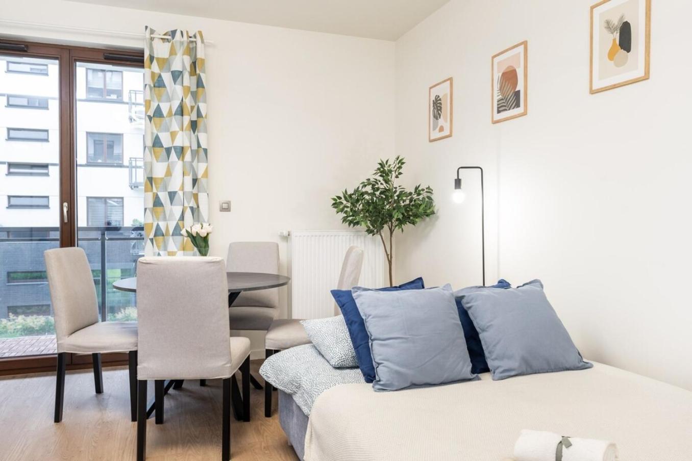 Apartment Superb Mokotow Woronicza 80 *