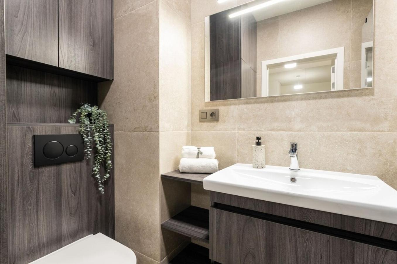 Apartment Superb Mokotow Woronicza 80