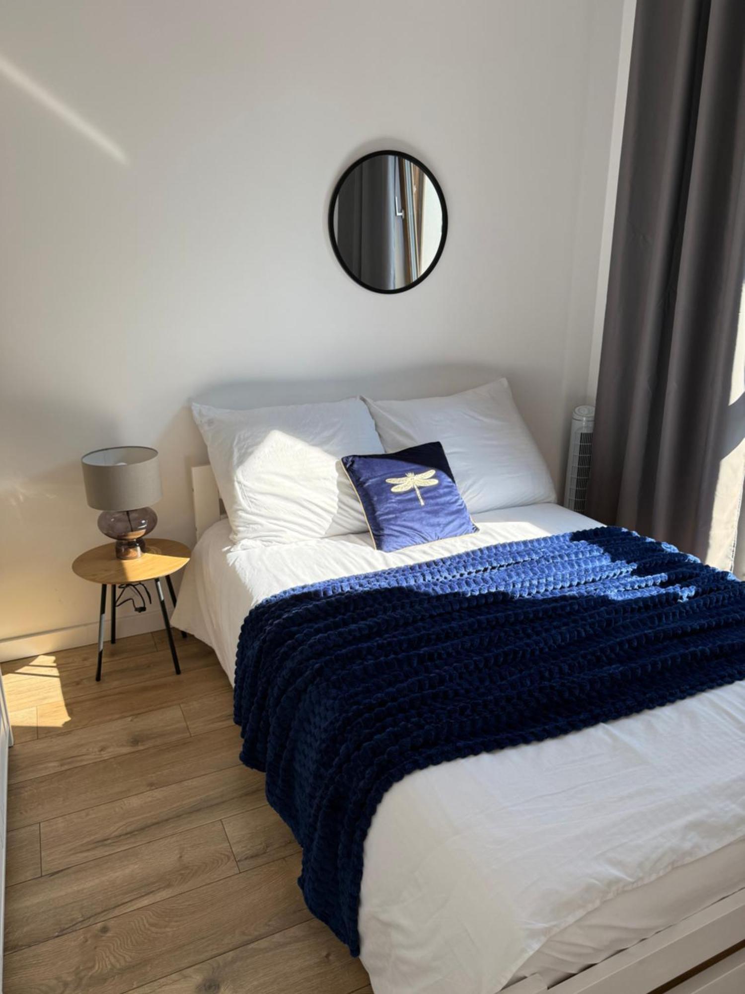A63 By Real Apartment *