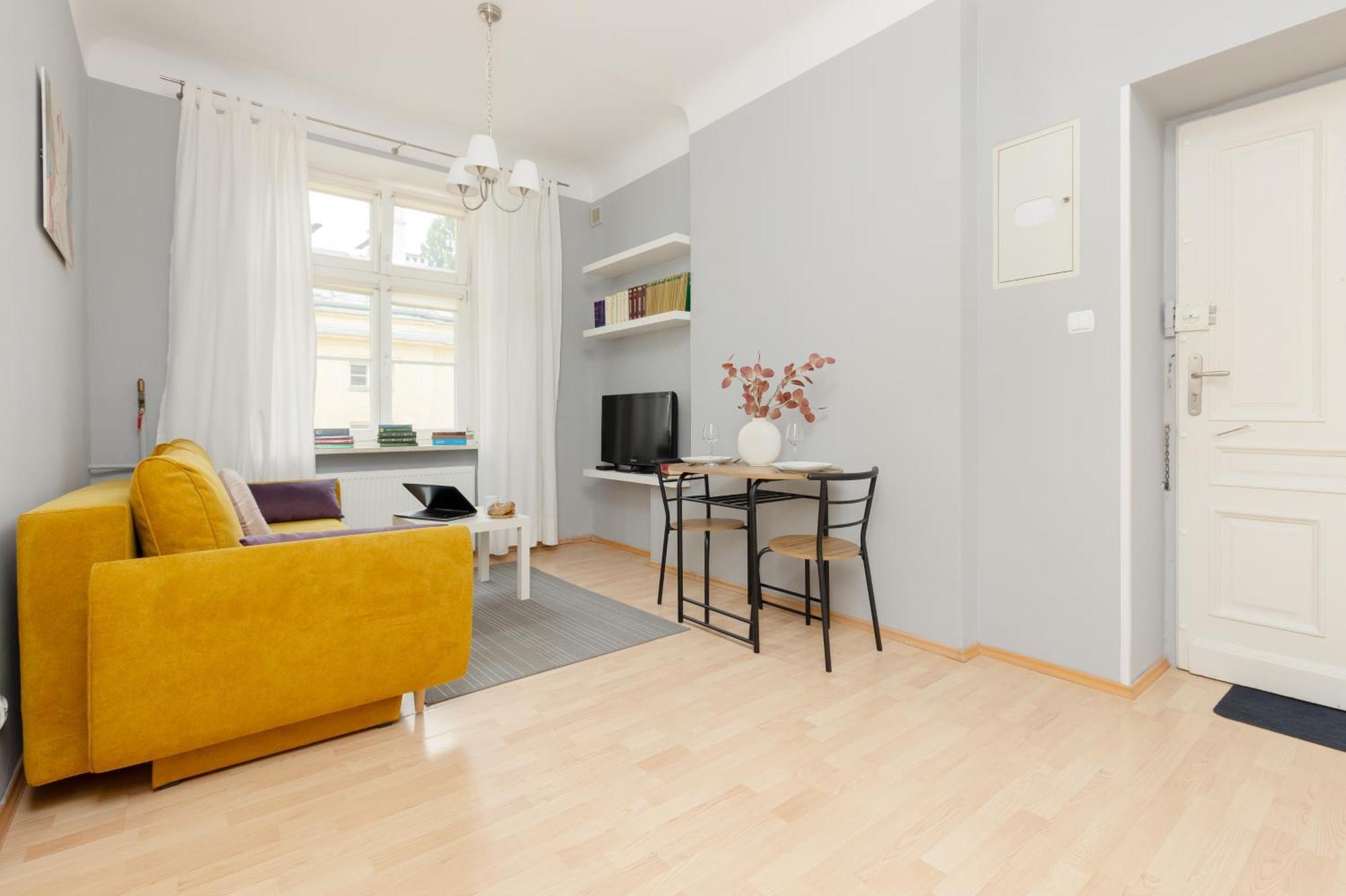 Sunny Lwowska Street Metro By Renters Apartament