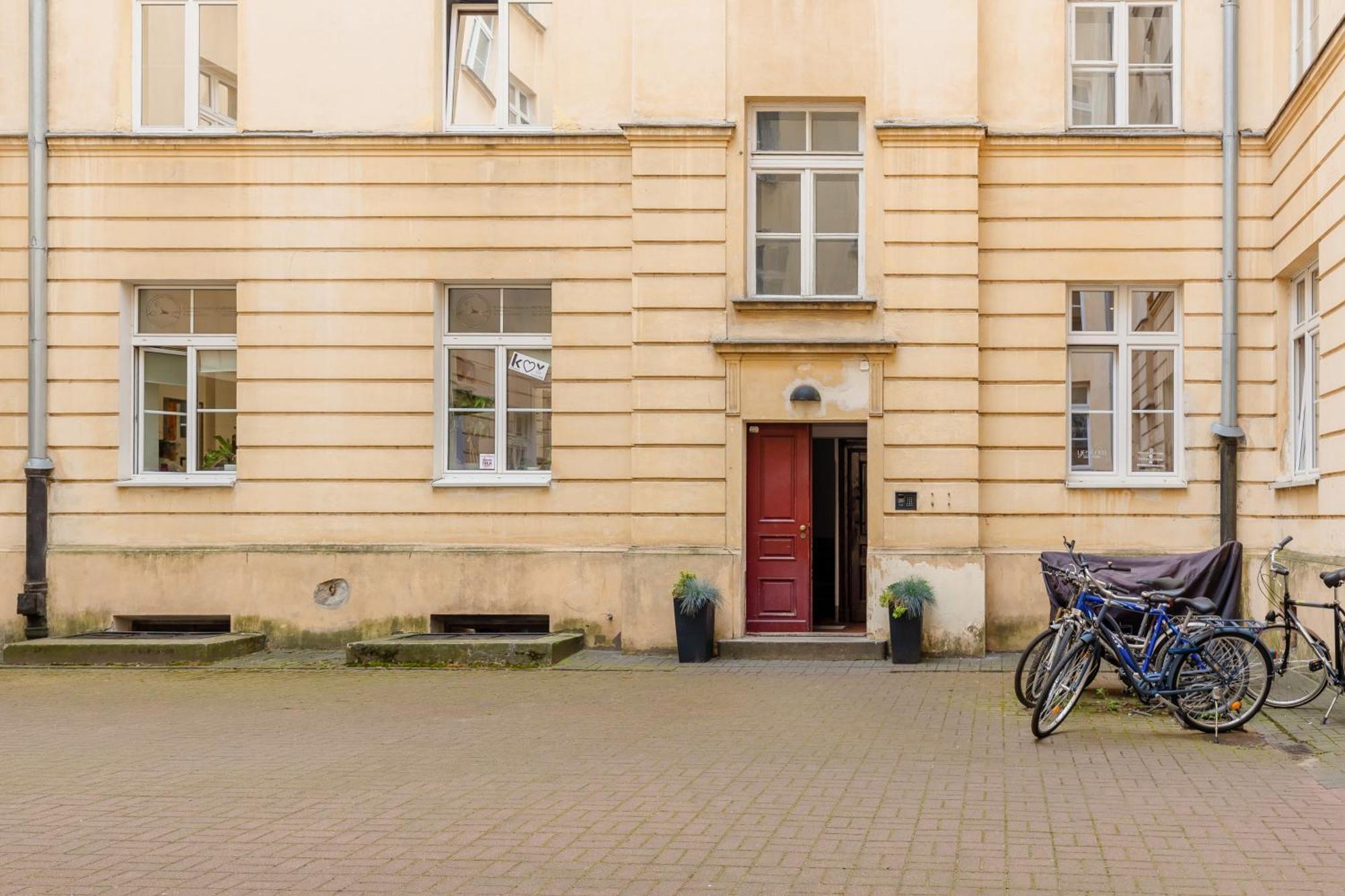 Sunny Lwowska Street Metro By Renters Apartament