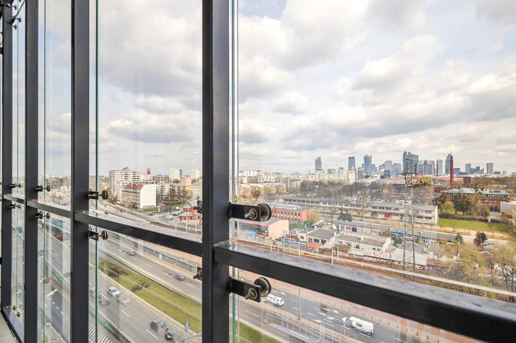 Prymasa Tysiaclecia 83a Center View By Perfect * Warsaw
