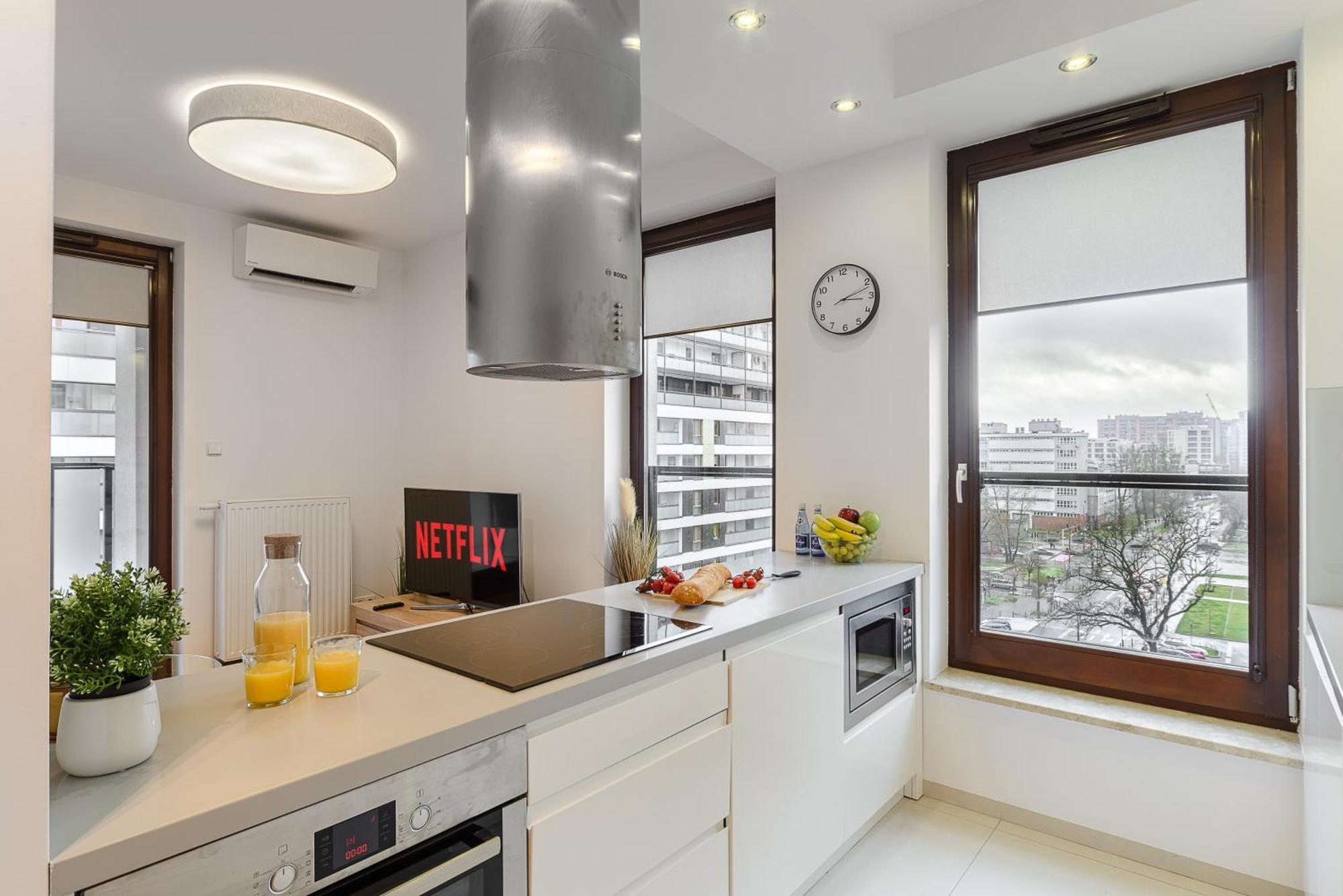 Apartment Cozy Family With Balcony Near Zlote Tarasy Warschau