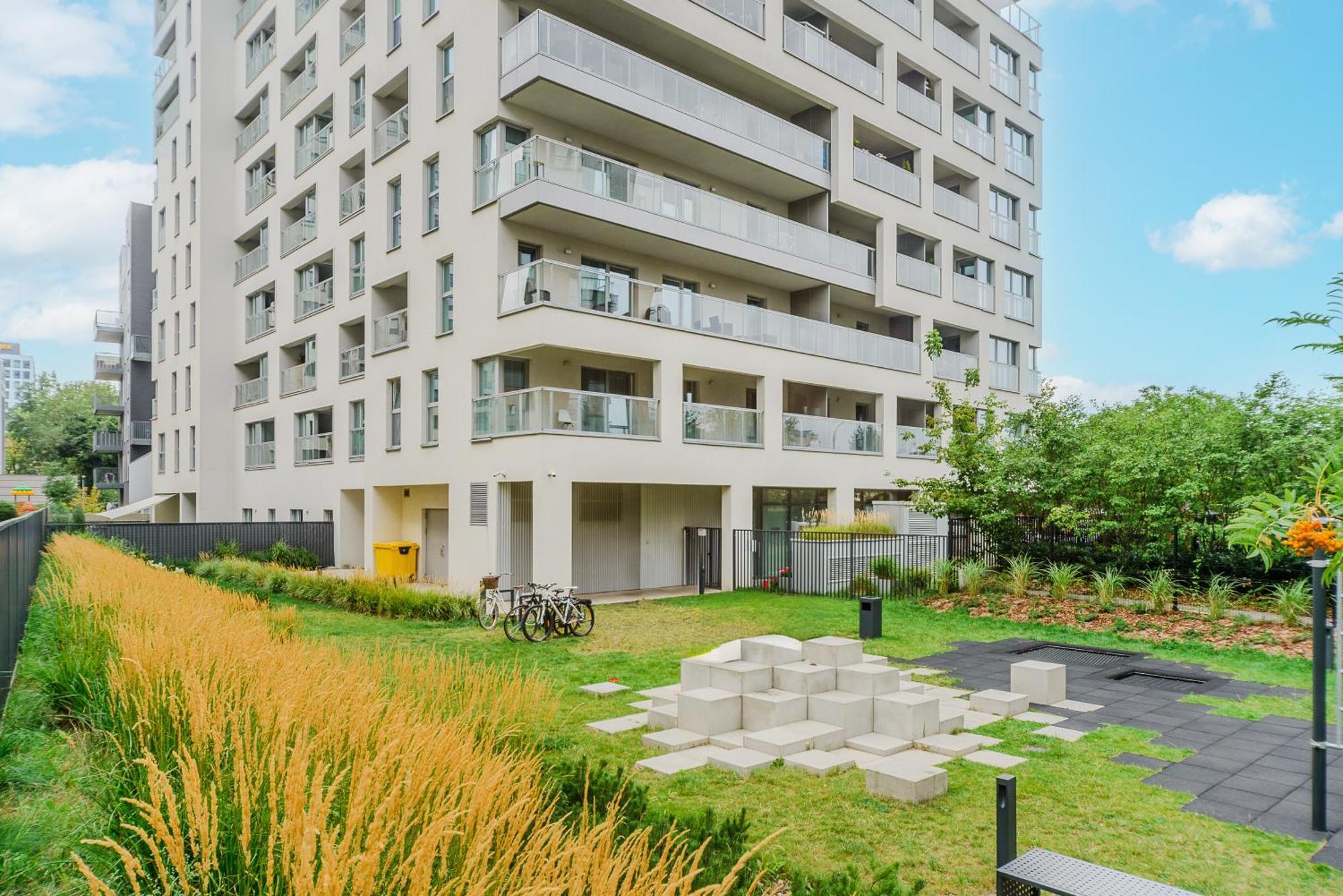 Cozy Family With Balcony Near Zlote Tarasy Apartment Warschau