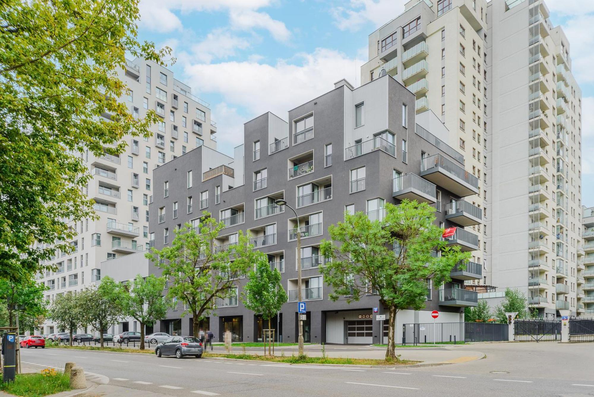 Apartment Cozy Family With Balcony Near Zlote Tarasy