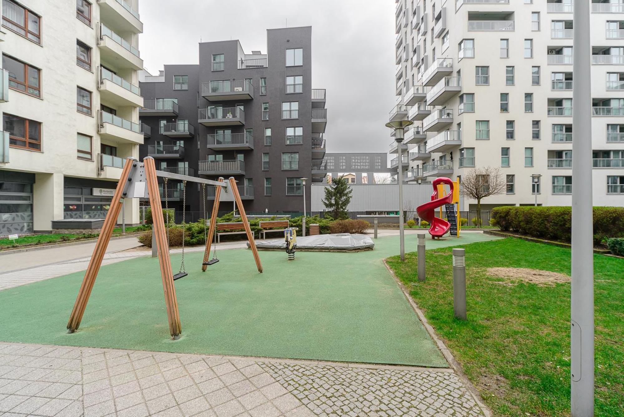 Cozy Family With Balcony Near Zlote Tarasy Apartment Warschau