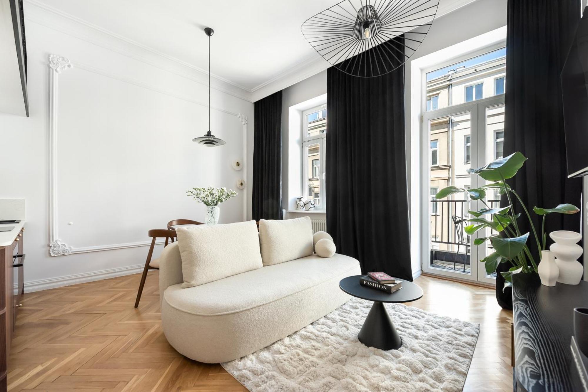 Wilcza With Mezzanine Apartment *
