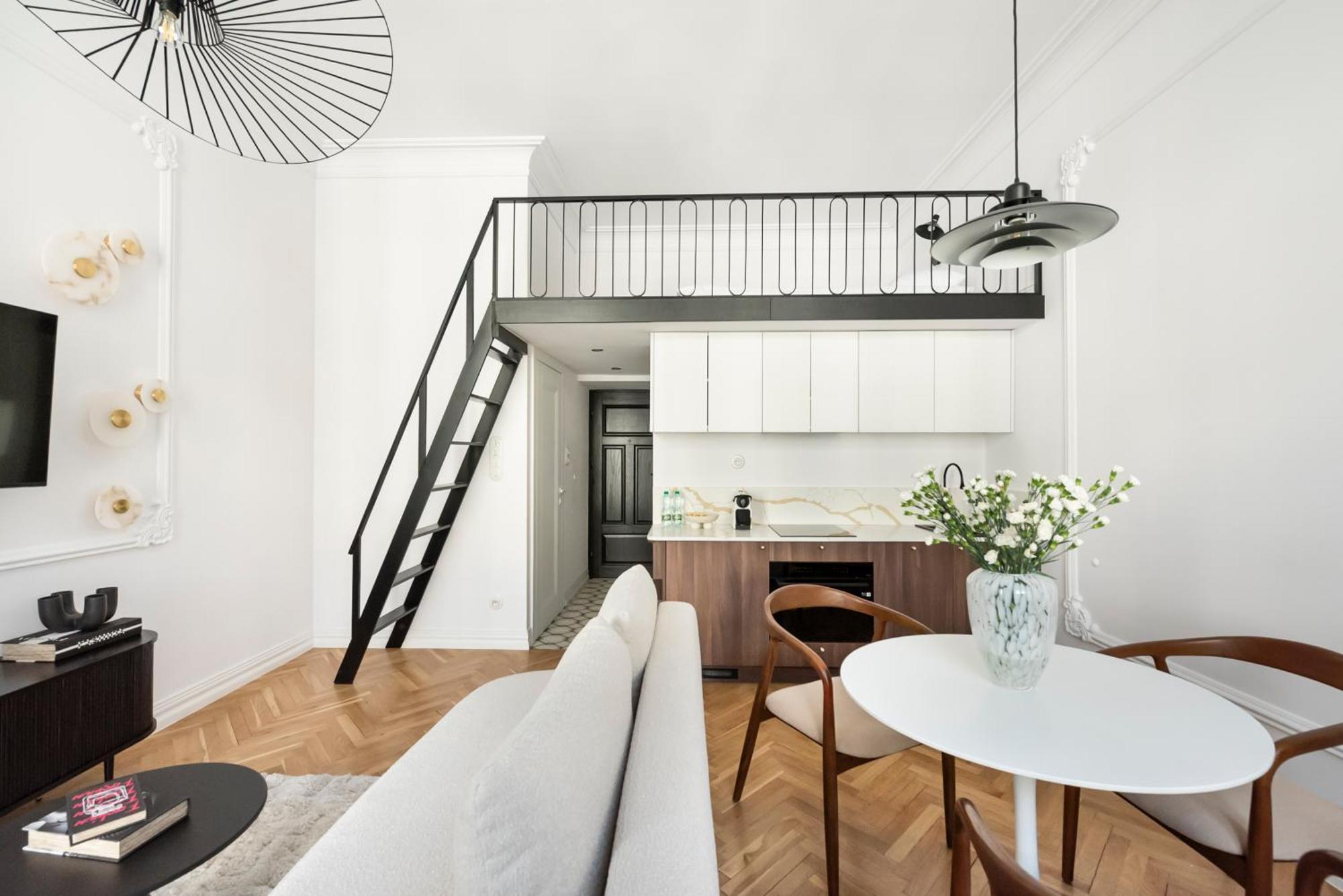 Apartment Wilcza With Mezzanine *