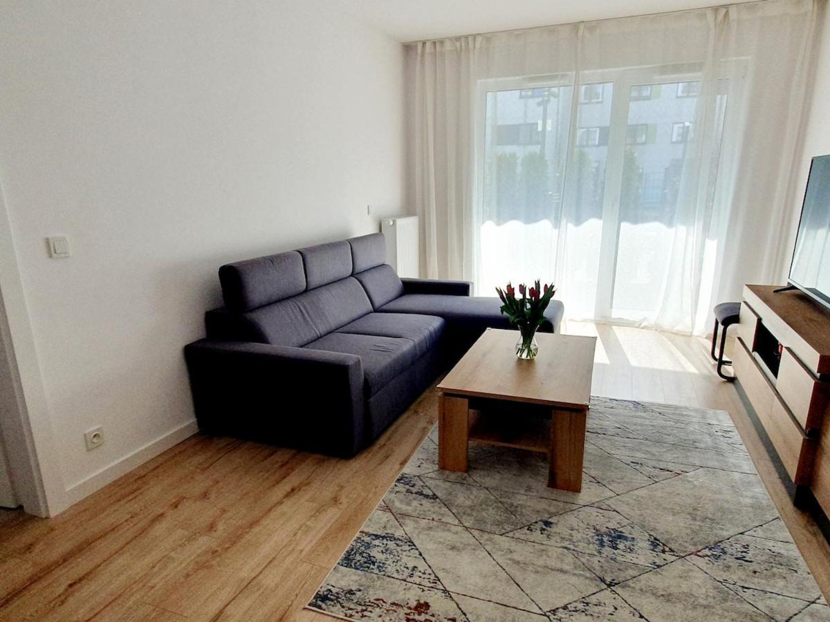 Apartment Spacious, Modern, New Flat In A Vibrant Area And Quick Access To The Center Warsaw