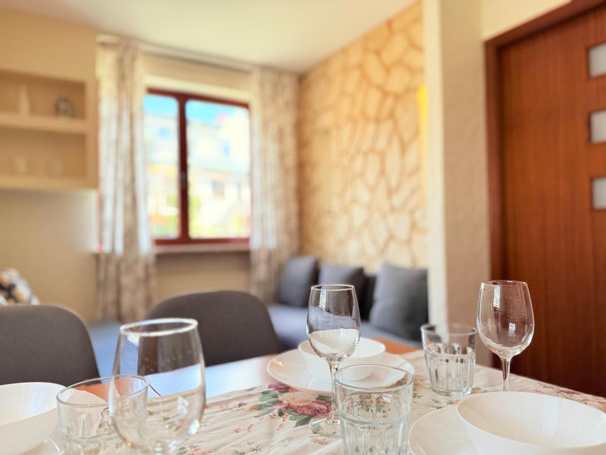 Superior Wlodarzewska, 2 Rooms, 1 Bedroom, Parking! 24h Reception! Varsóvia