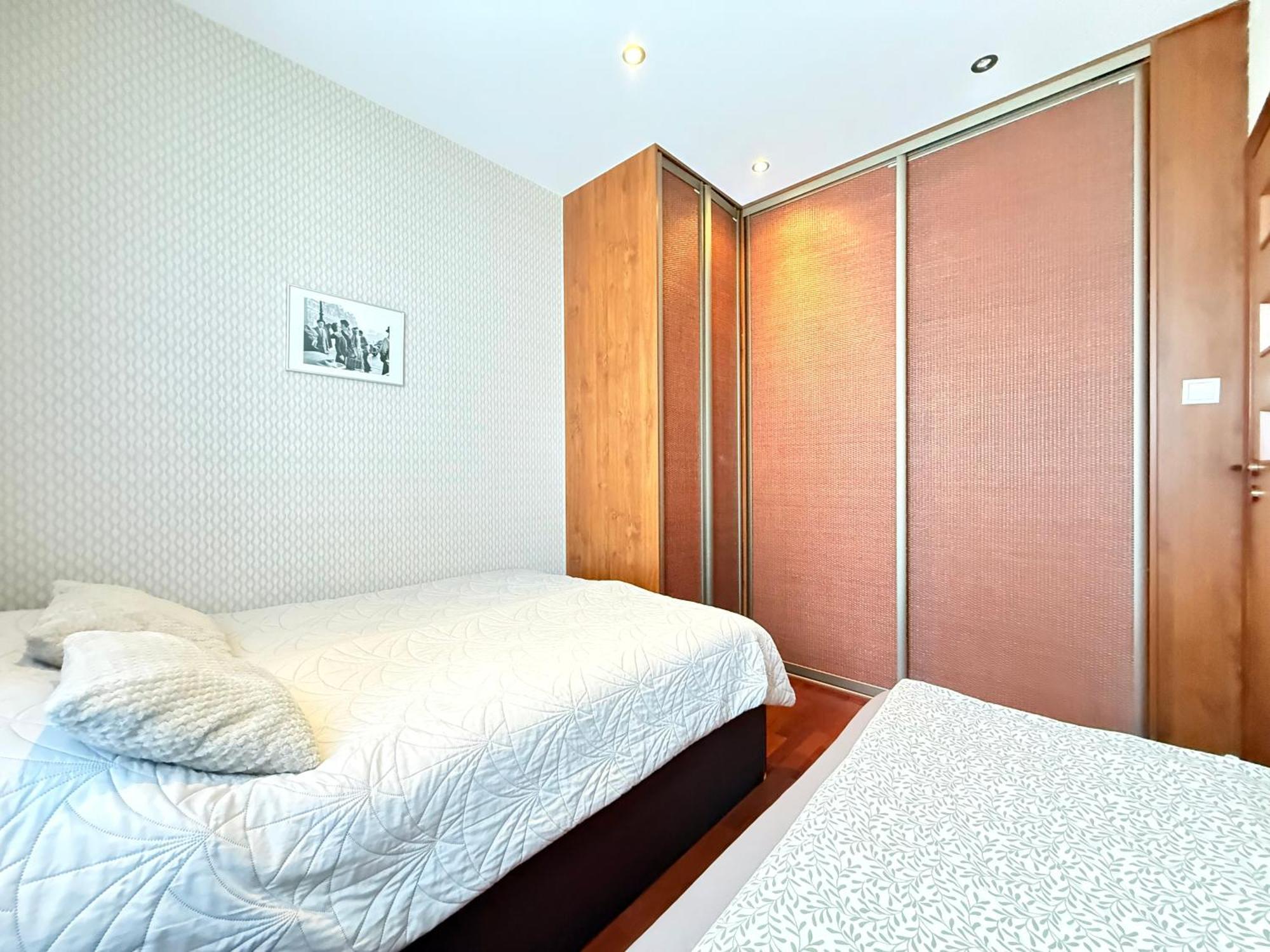 Superior Wlodarzewska, 2 Rooms, 1 Bedroom, Parking! 24h Reception! Apartamento Varsóvia