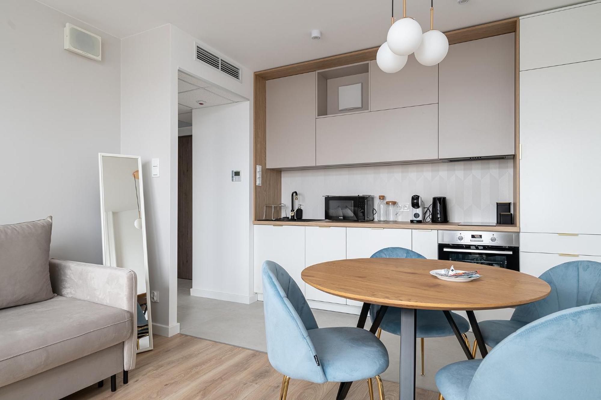 Căn hộ Rentplanet - Pileckiego Warsaw