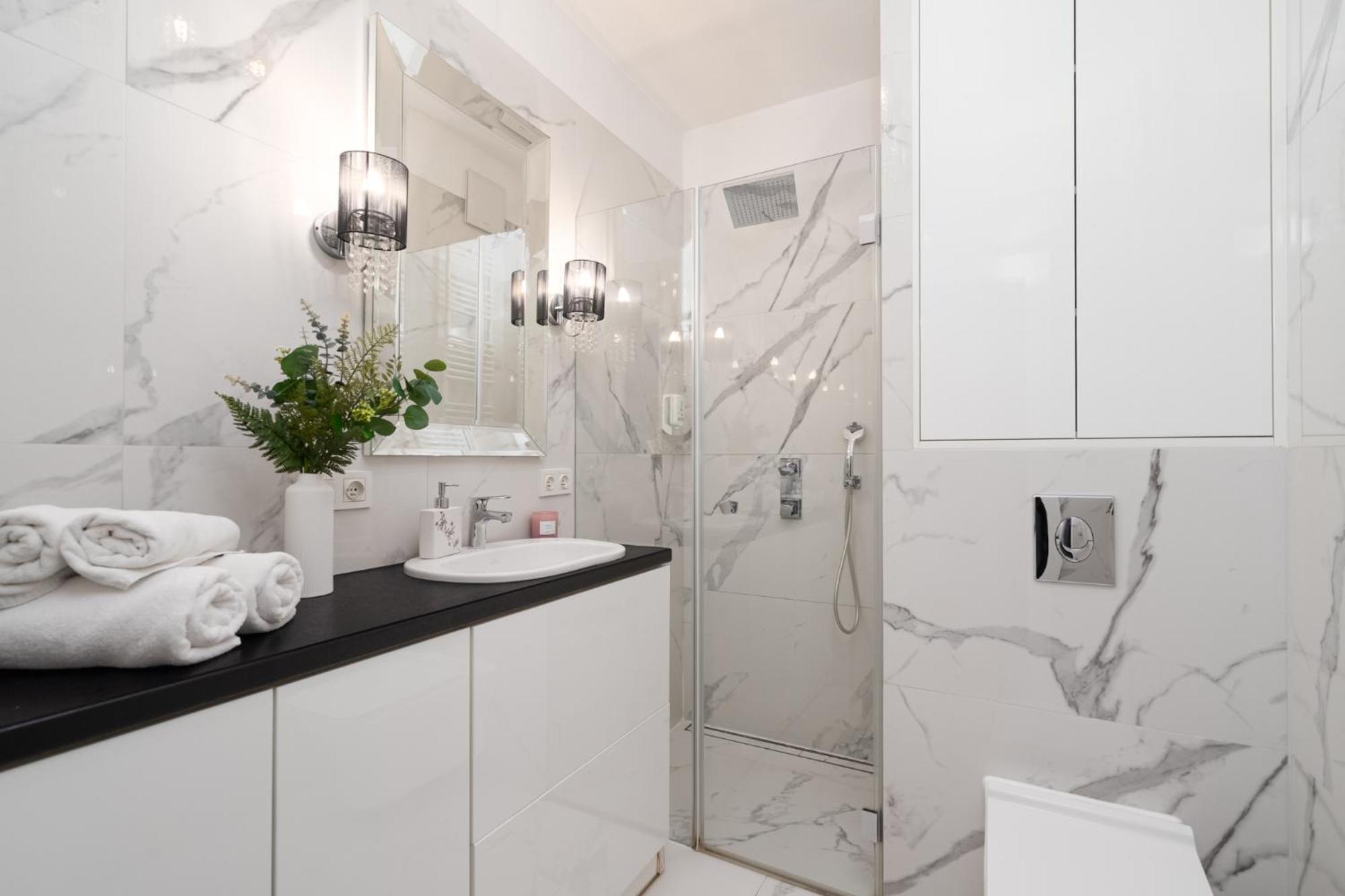 - Great Location - Stylish One Bedroom - Center - 85-220 * Warsaw