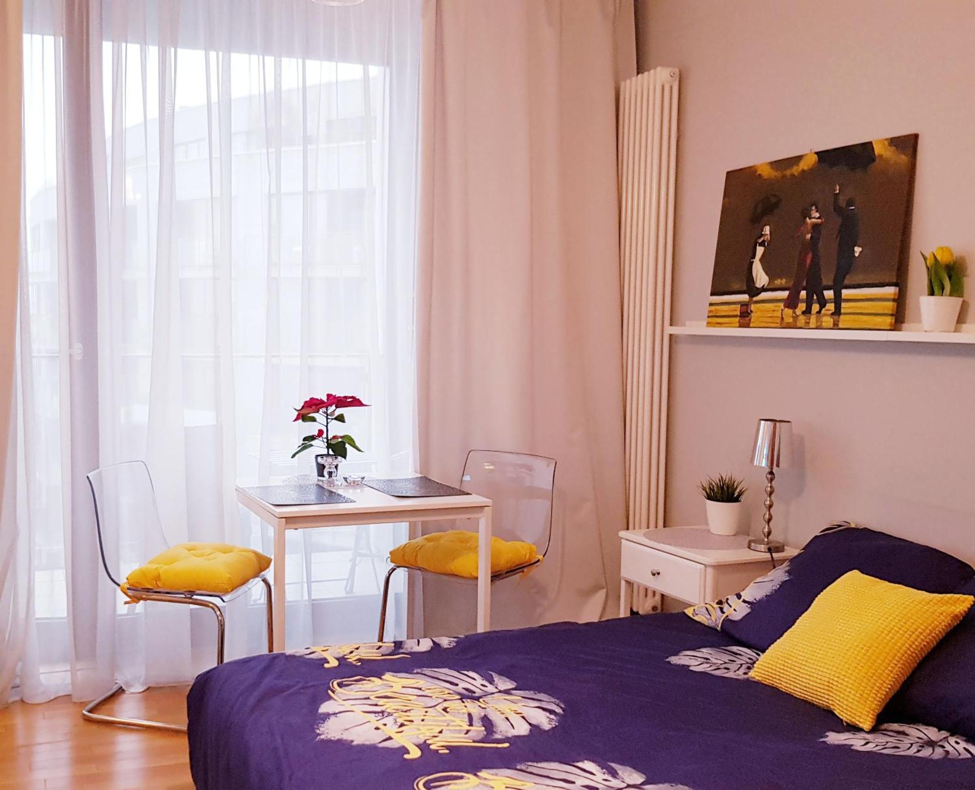 Homecomfort Adonis * Warsaw