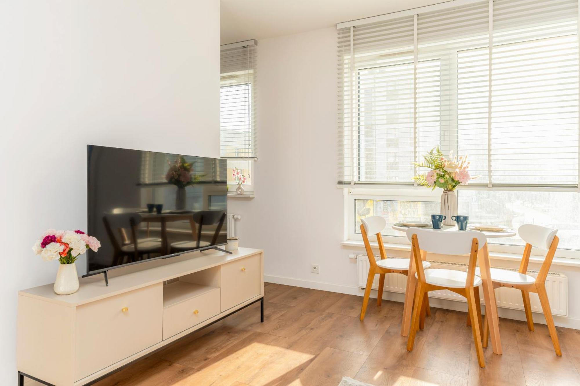 Apartment Stylowy Na Zupniczej 23 Z Garazem Blisko Wschodnia Warsaw
