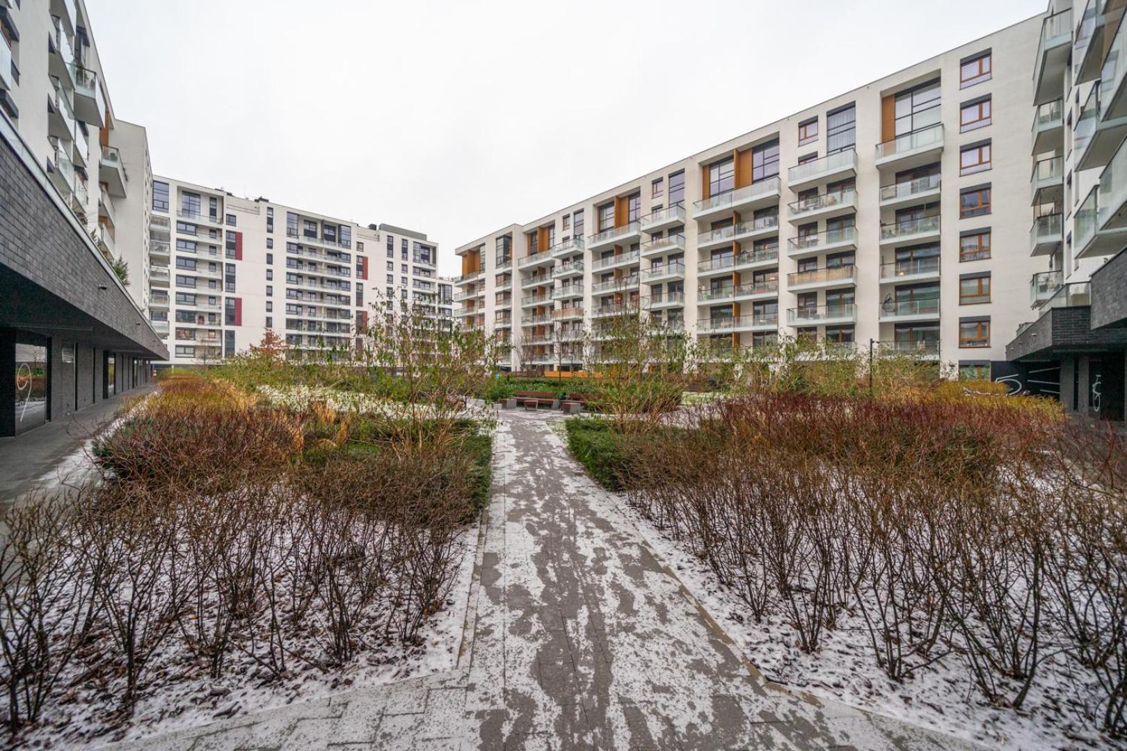 Zoliborz - Parking & Two Balconies - By Rentujemy Apartment