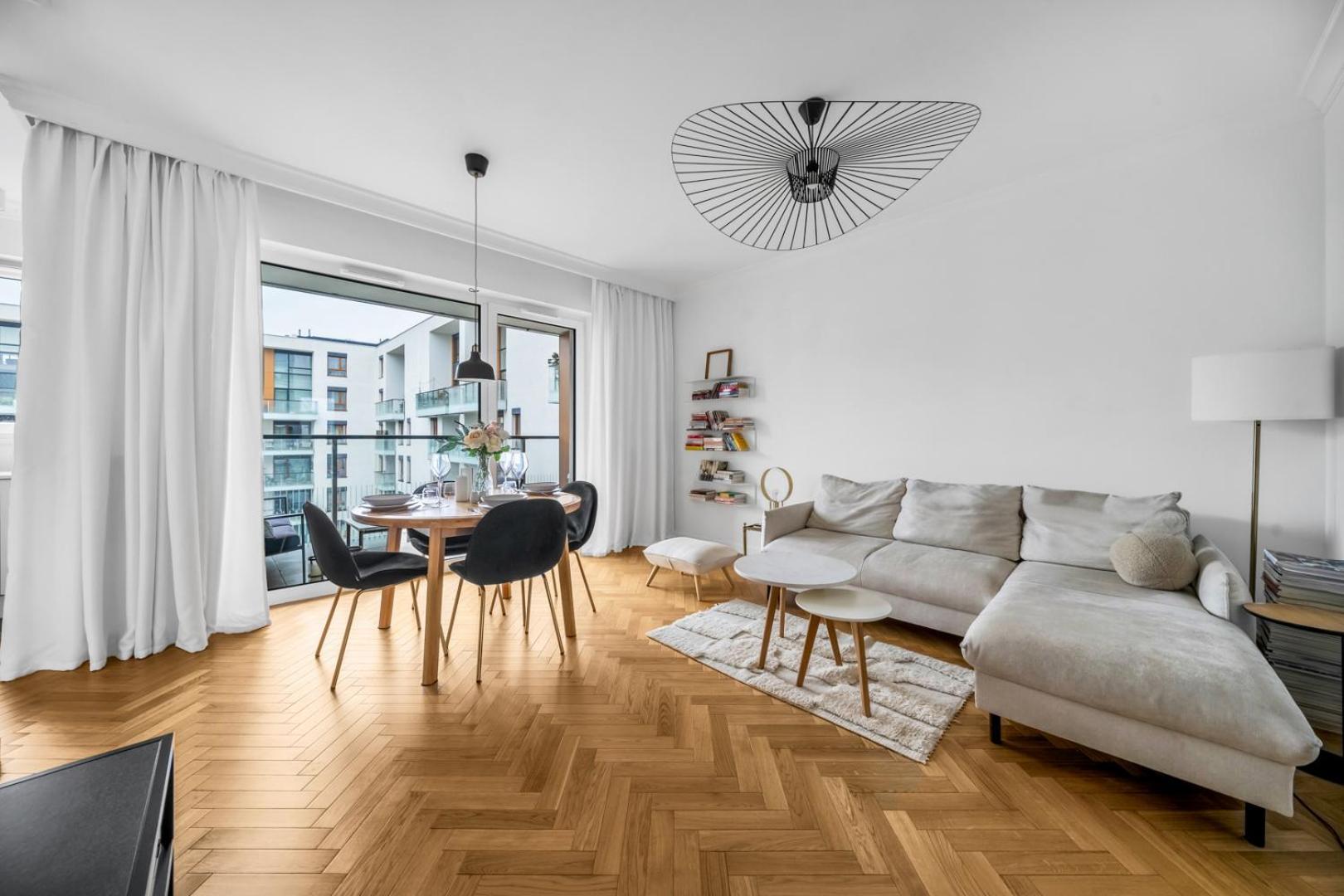 Zoliborz - Parking & Two Balconies - By Rentujemy Apartment