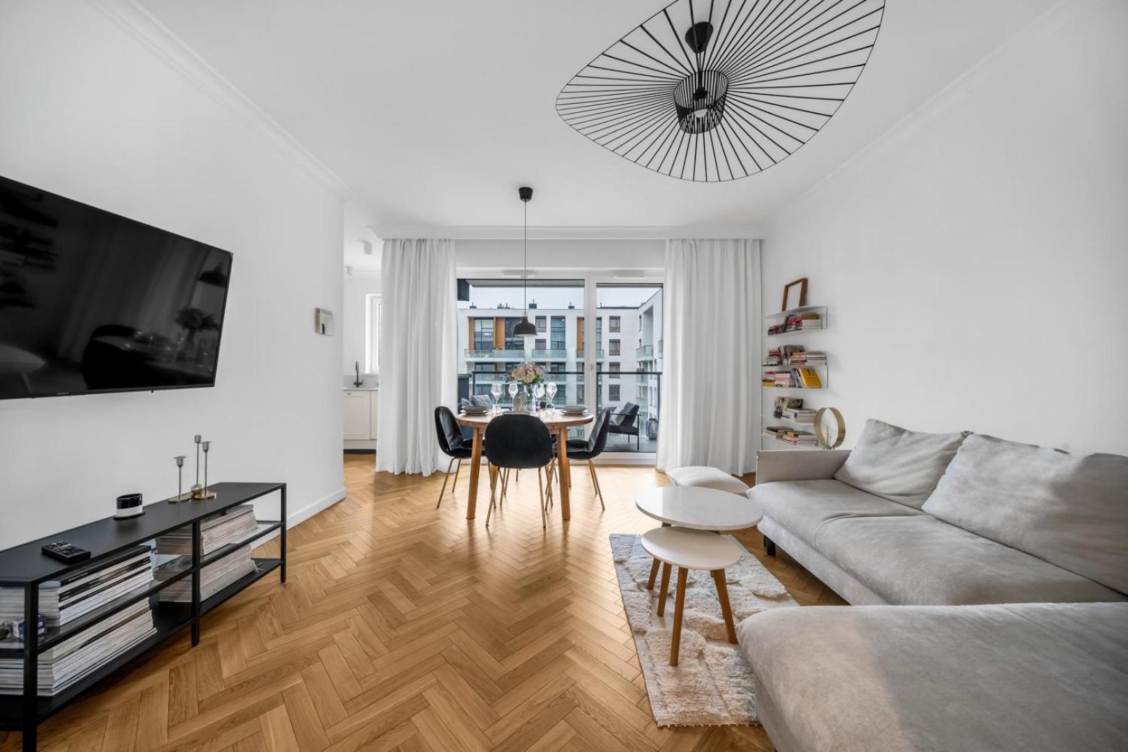 Zoliborz - Parking & Two Balconies - By Rentujemy Apartment *