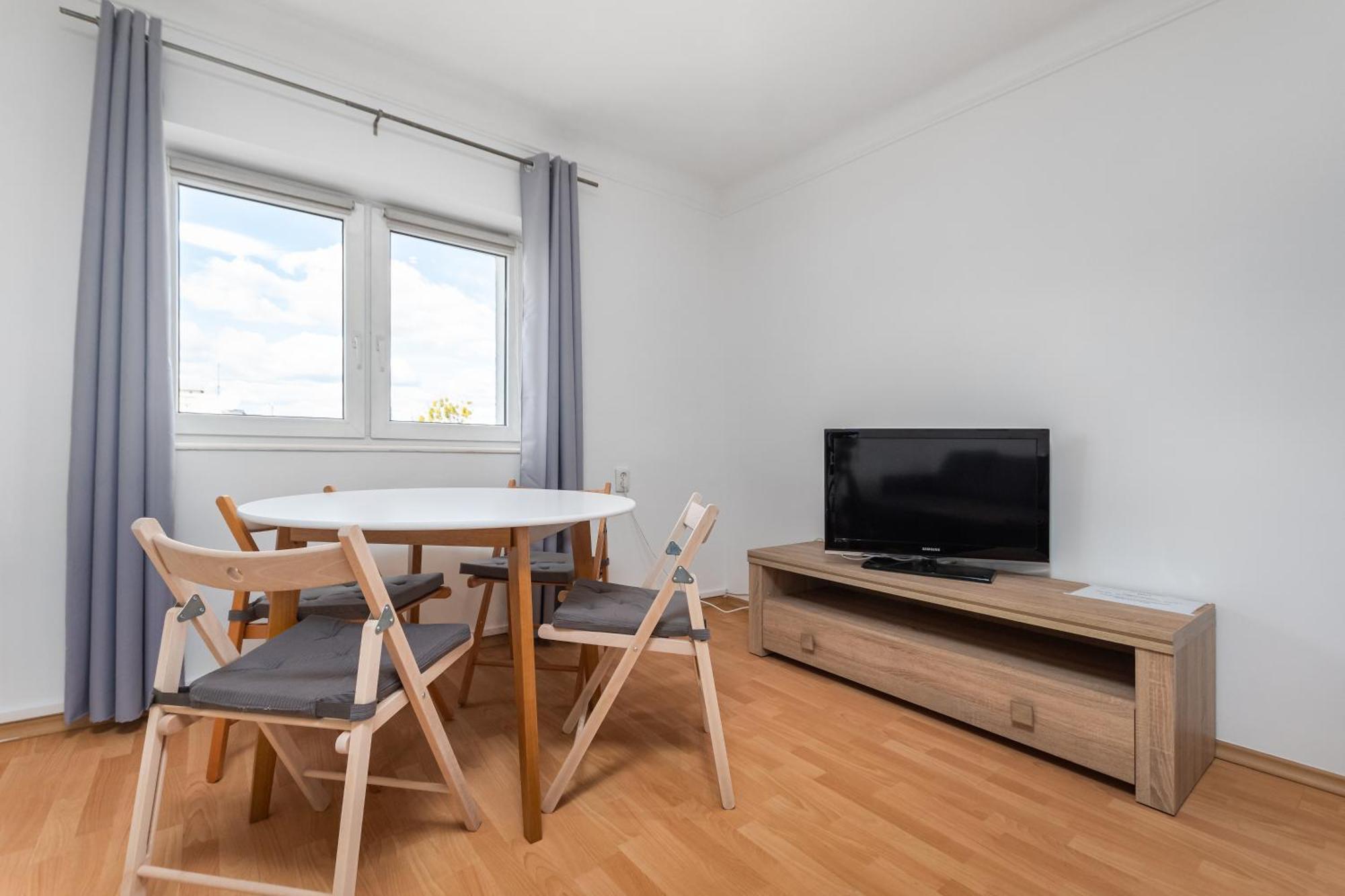 Apartment Raclawicka 42 By Homeprime *
