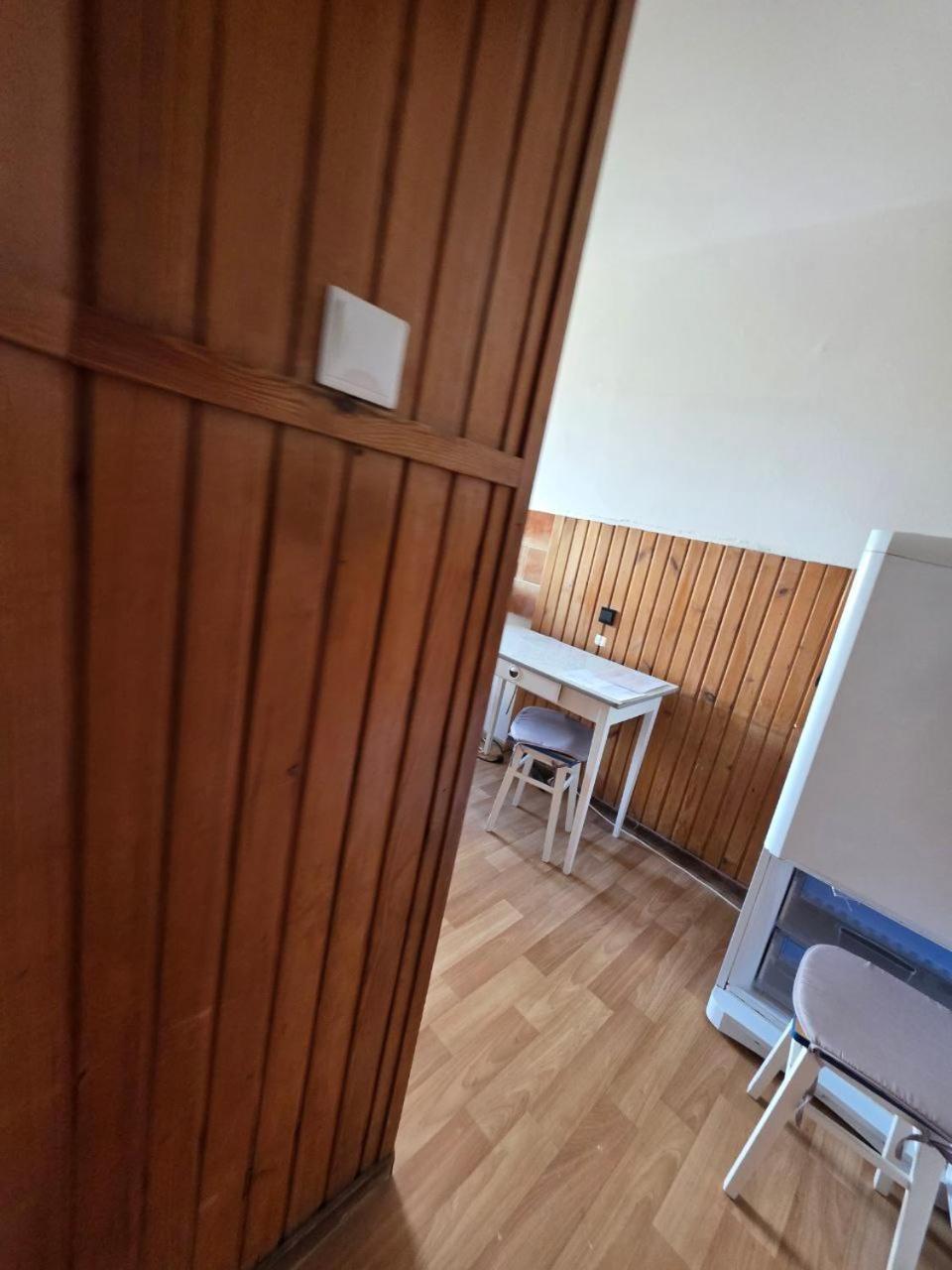 Homestay Na Ulicy Bora Komarowskiego 35 *