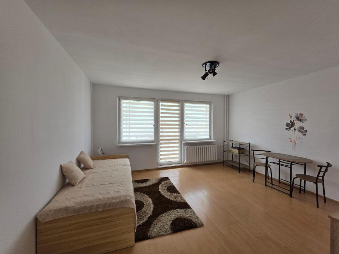 Na Ulicy Bora Komarowskiego 35 Homestay