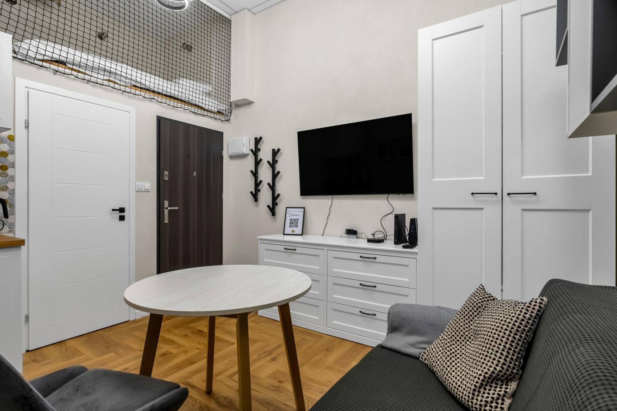 Apartment Humblebee Nest Muranow *